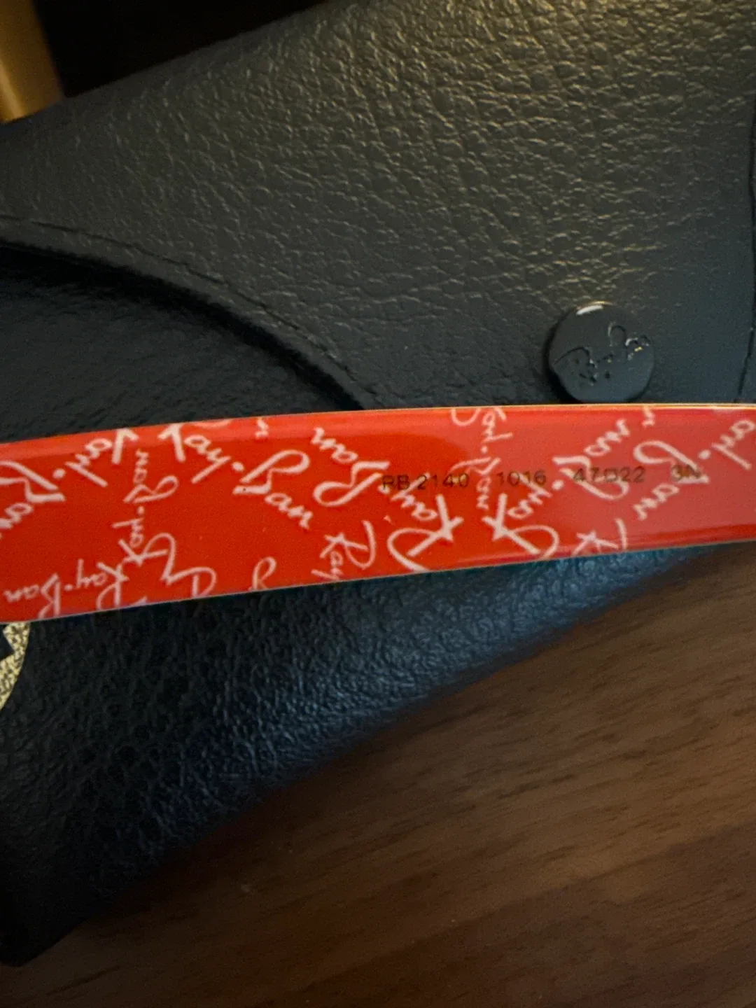 Ray-Ban Wayfarer Sunglasses Black/Red/White image indicator(3)