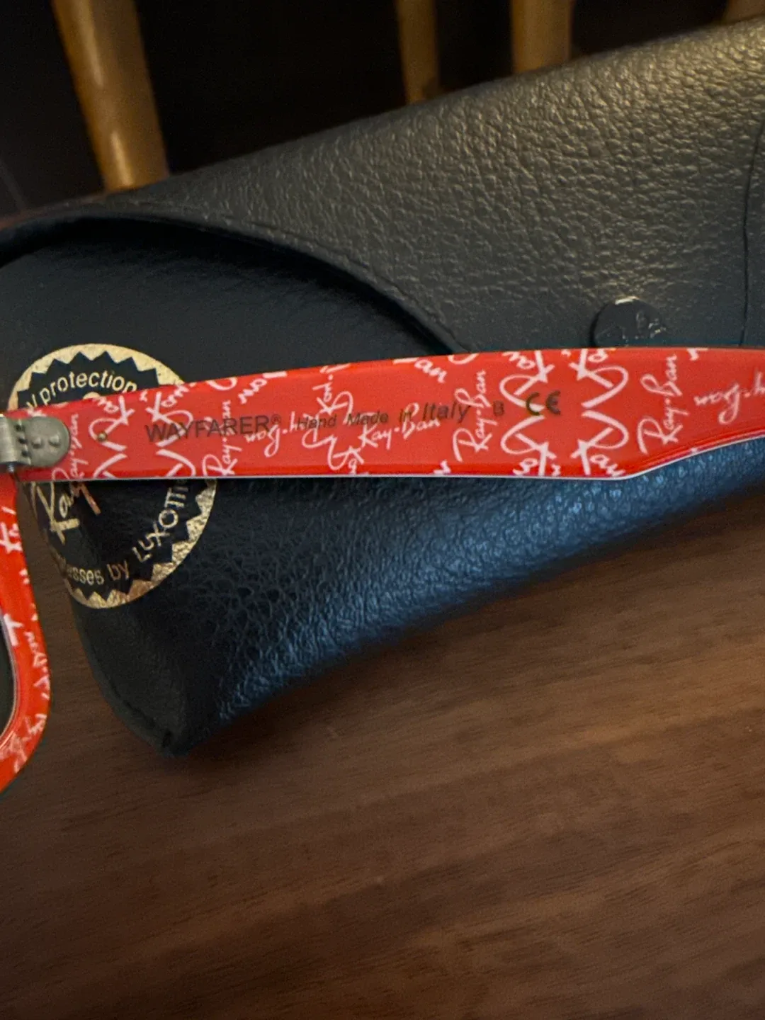 Ray-Ban Wayfarer Sunglasses Black/Red/White image indicator(2)