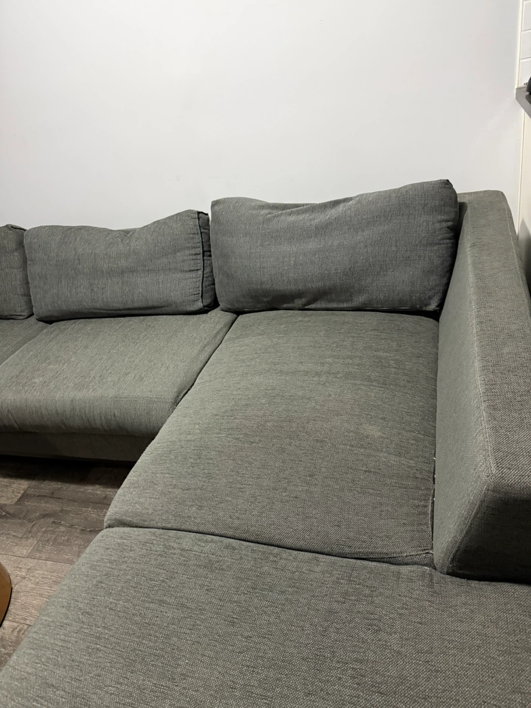 Grey Sectional Sofa - Great Condition! - photo 2
