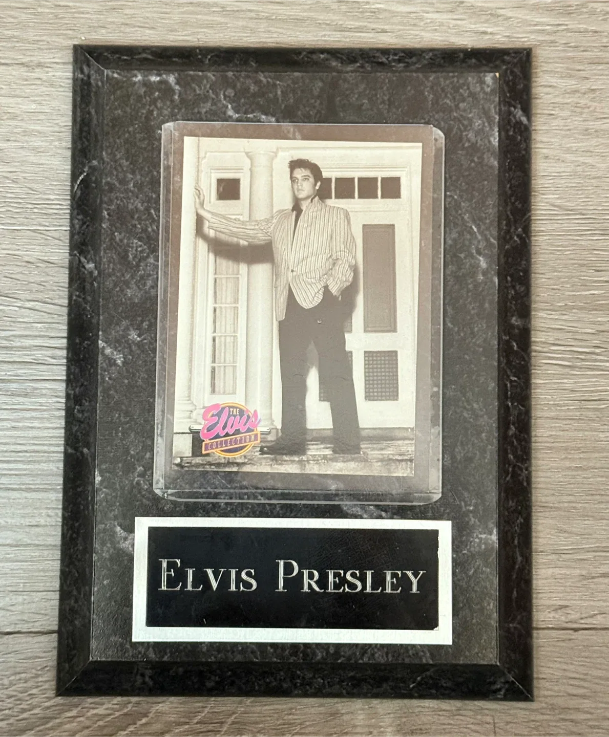 Elvis Presley Framed Collector Card thumbnail