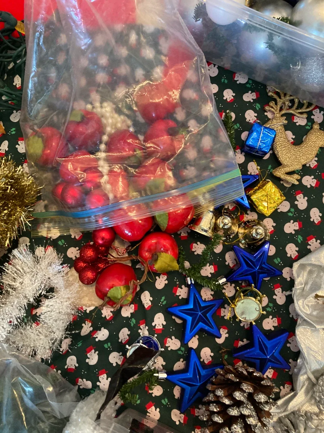 Colourful Christmas Ornaments & Decorations - Mixed Lot image indicator(3)
