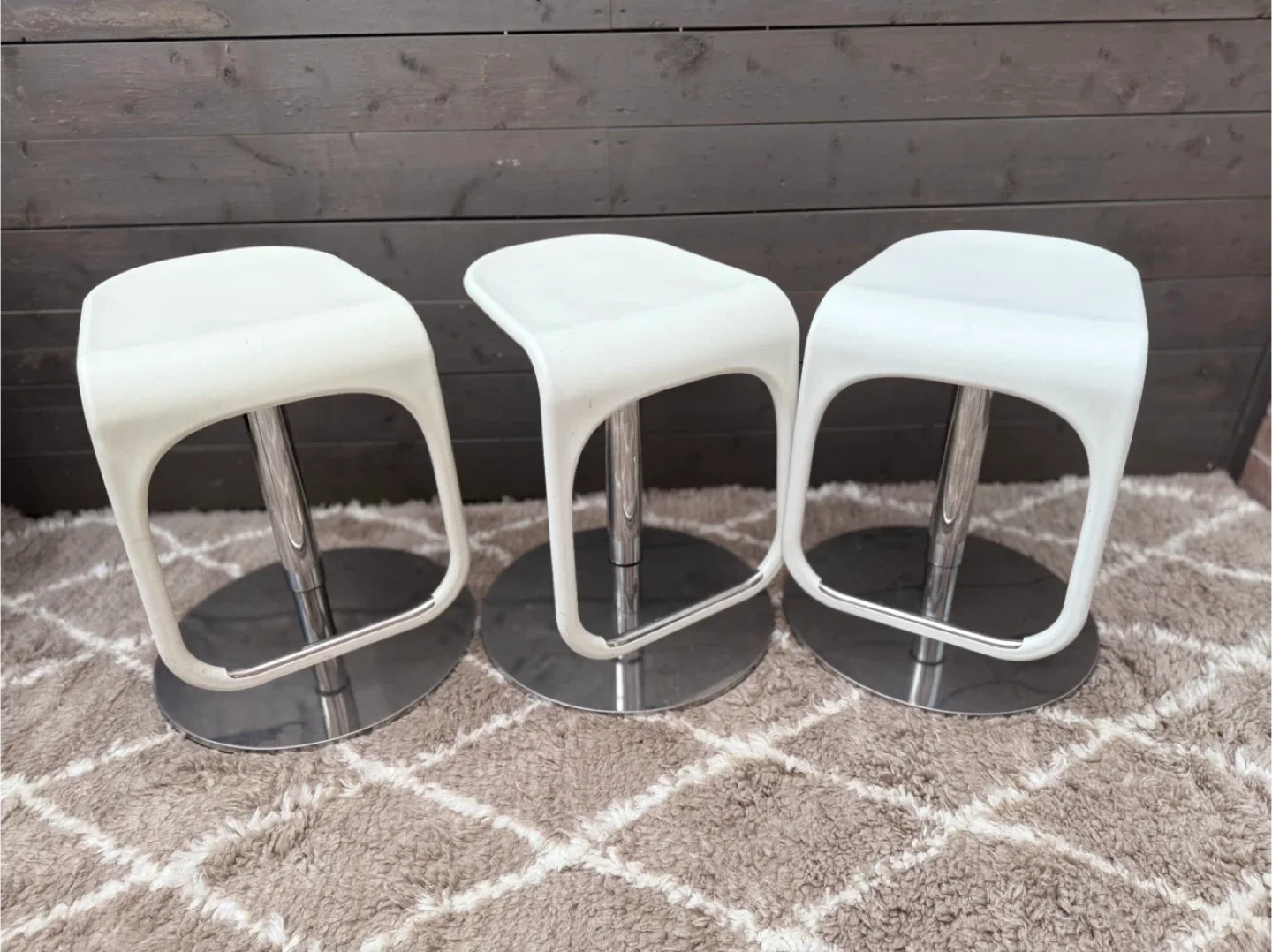 White Swivel Bar Stool thumbnail