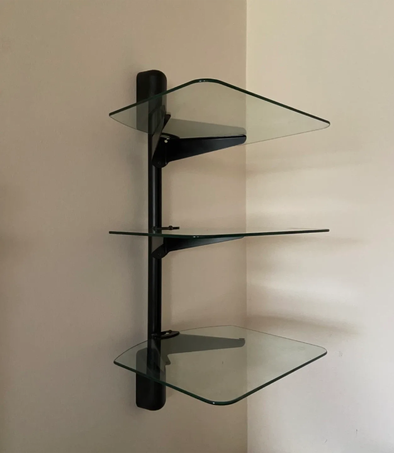 AXSYS 3 Shelf Storage System (Model AXWG03) image indicator(3)