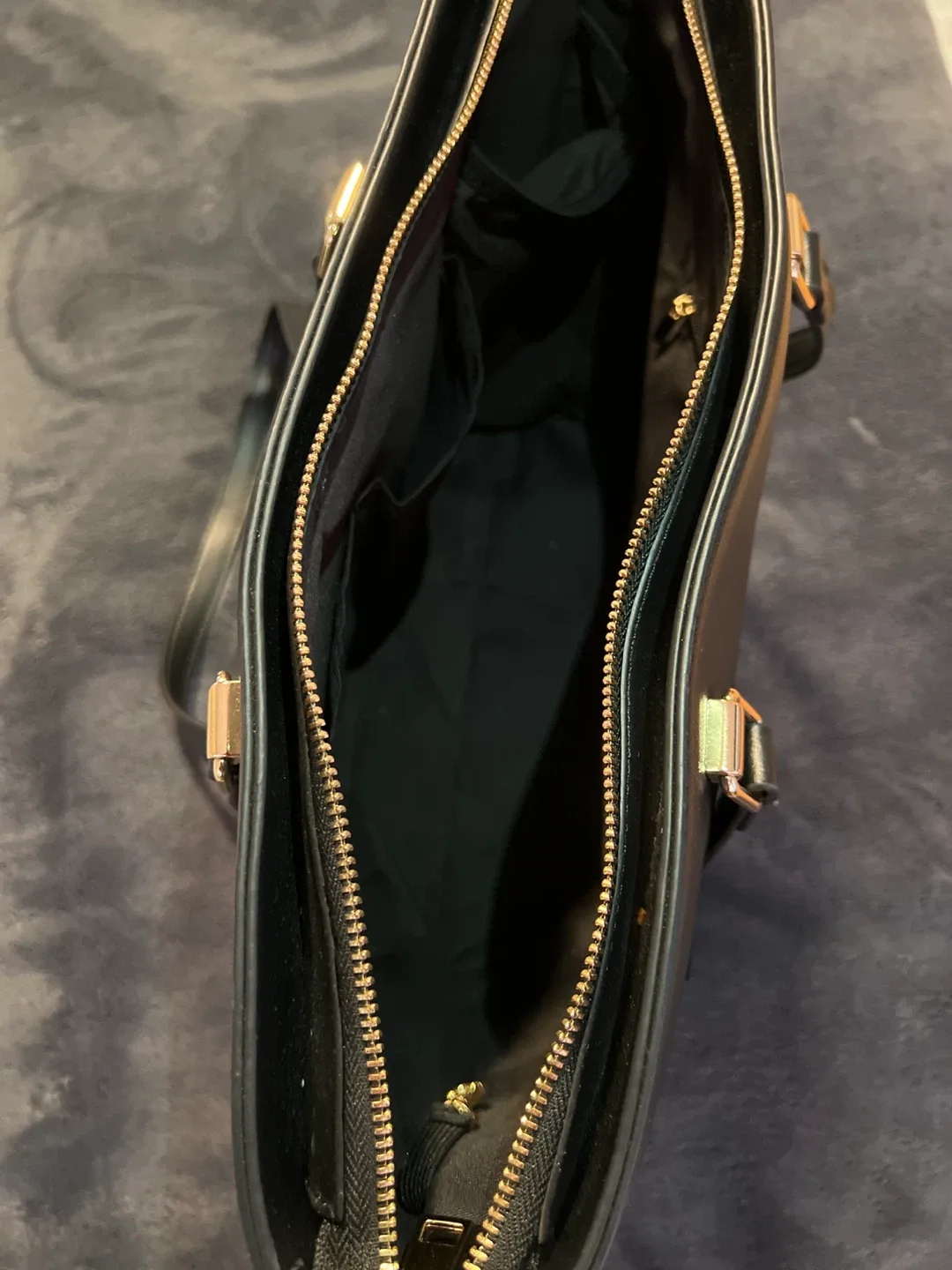 Black Tote Bag image indicator(3)