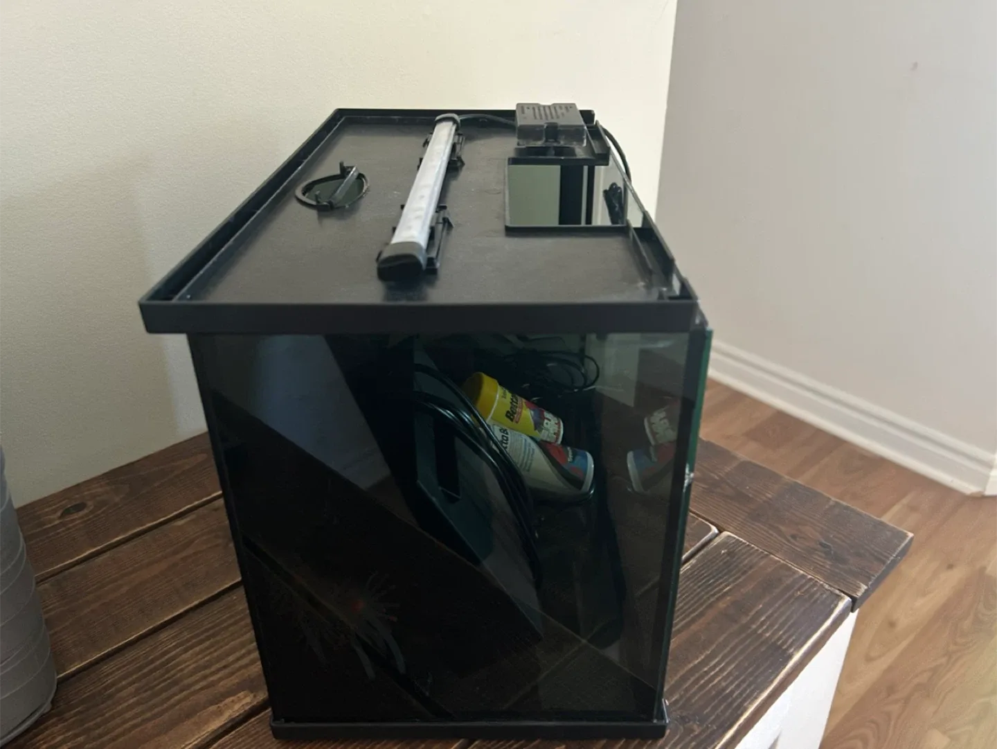 Betta Fish Tank with Accessories image indicator(2)