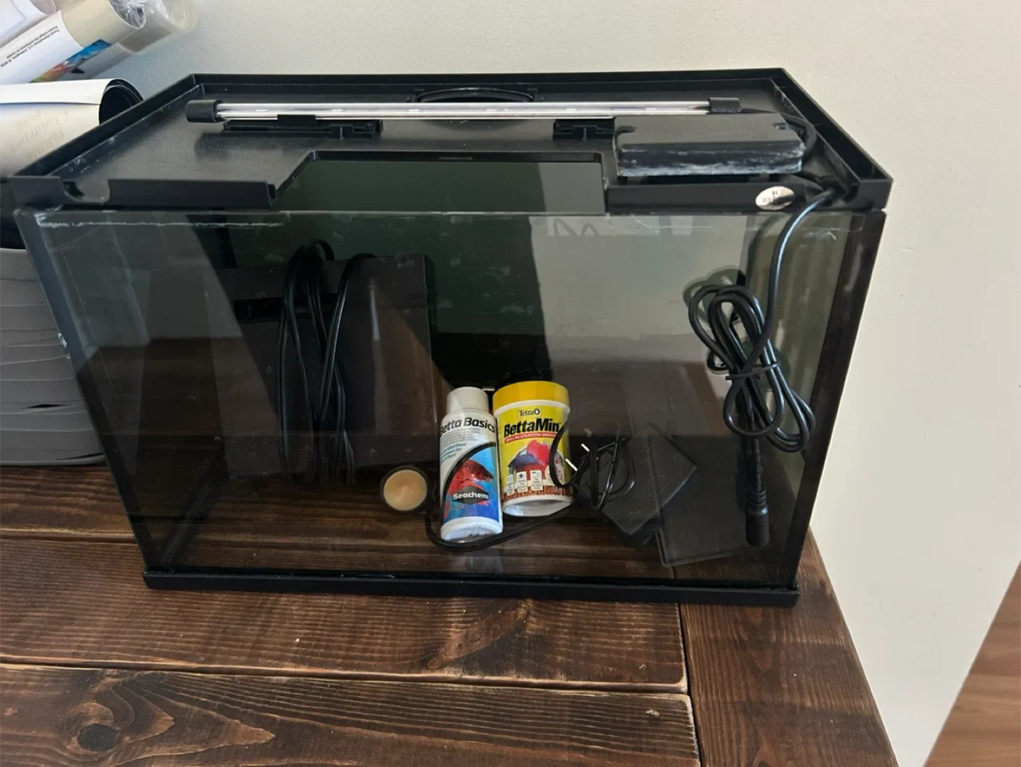 Betta Fish Tank with Accessories image indicator(3)