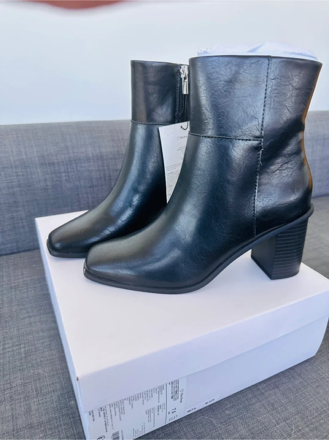 The Drop Ibita Black Ankle Boots - Size 7.5 image indicator(2)