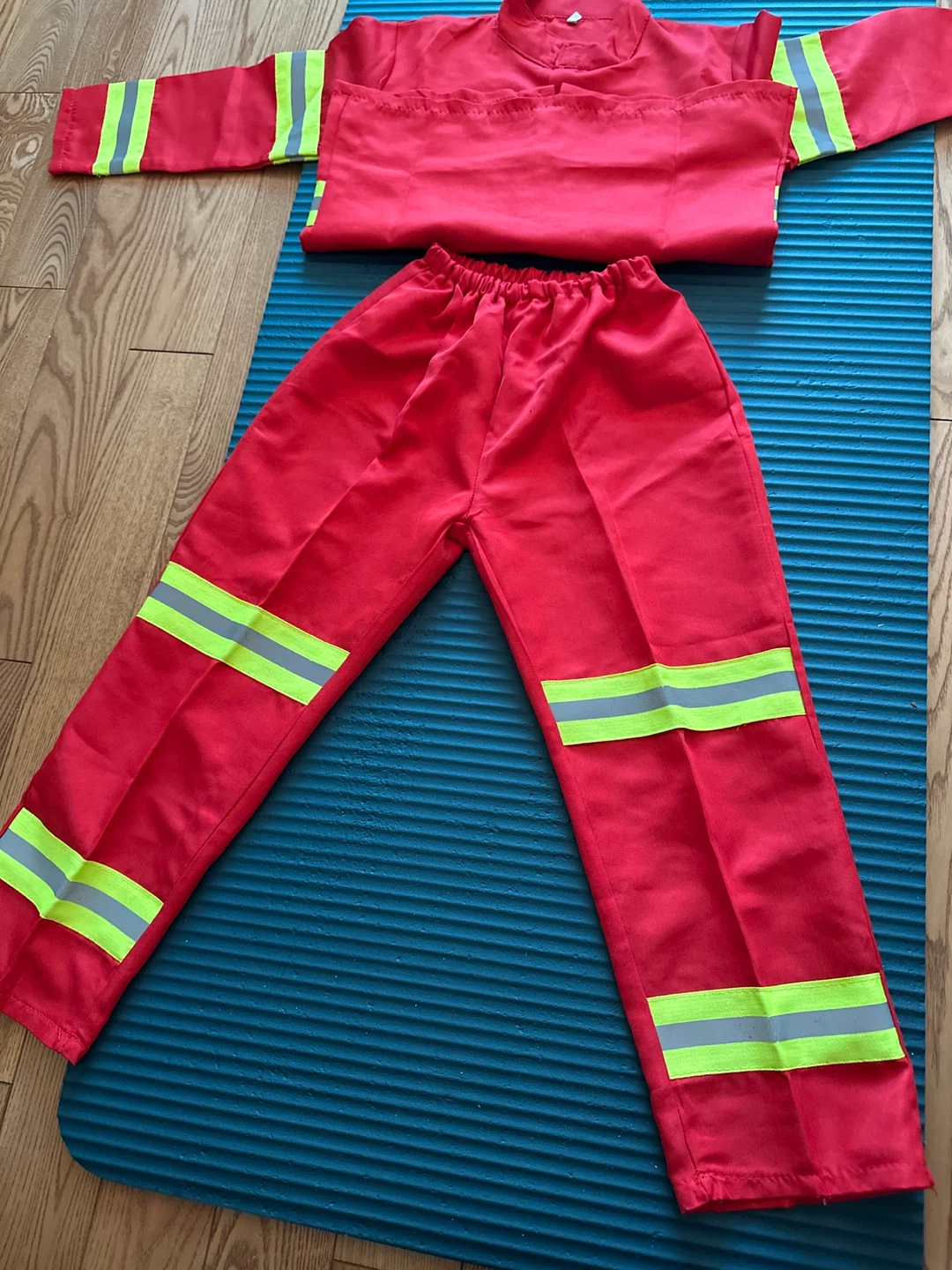 Firefighter Costume Set with Accessories - photo 4