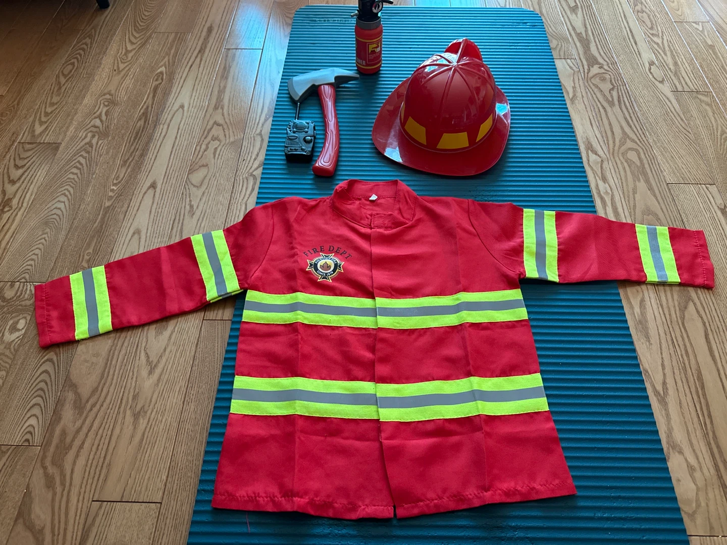 Firefighter Costume Set with Accessories - photo 2