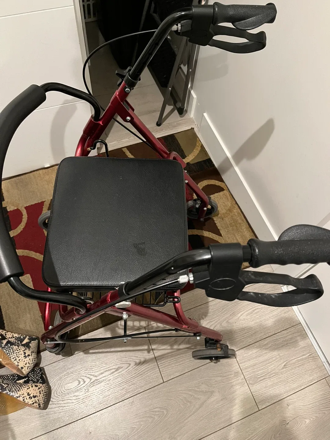 Red Walker image indicator(2)