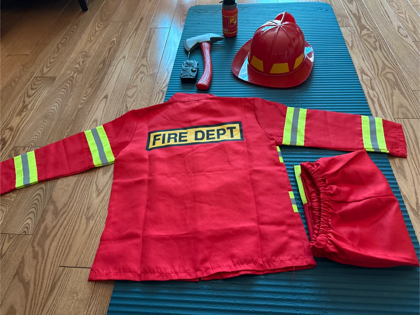 Firefighter Costume Set with Accessories - photo 5