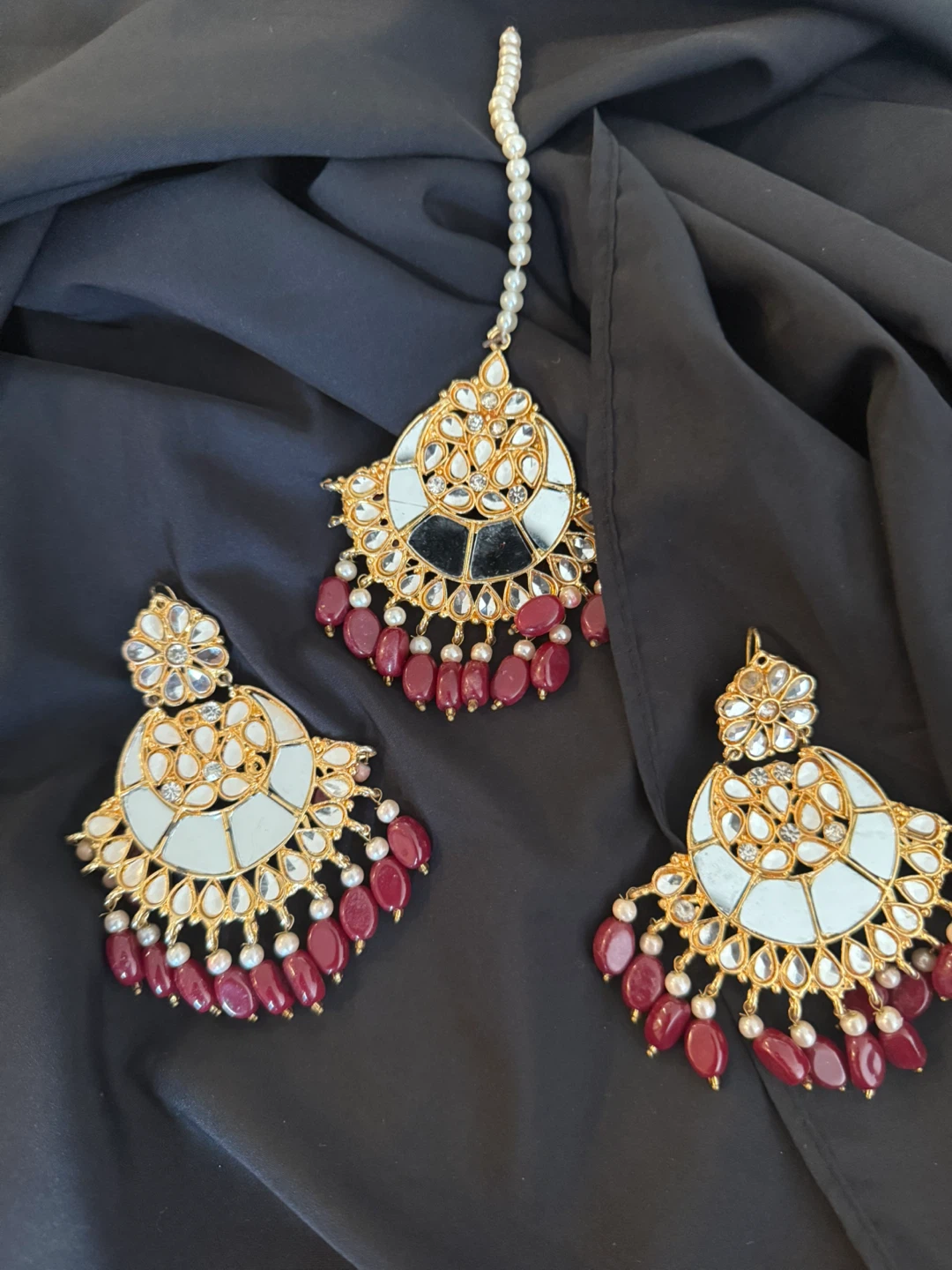 Indian Style Jewelry Set - Earrings and Tikka