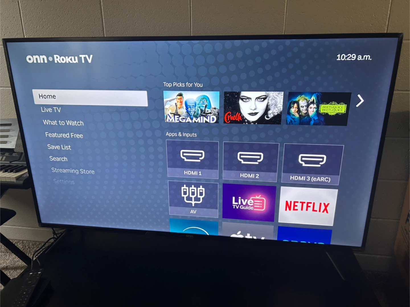 onn. Roku TV 55” - photo 3
