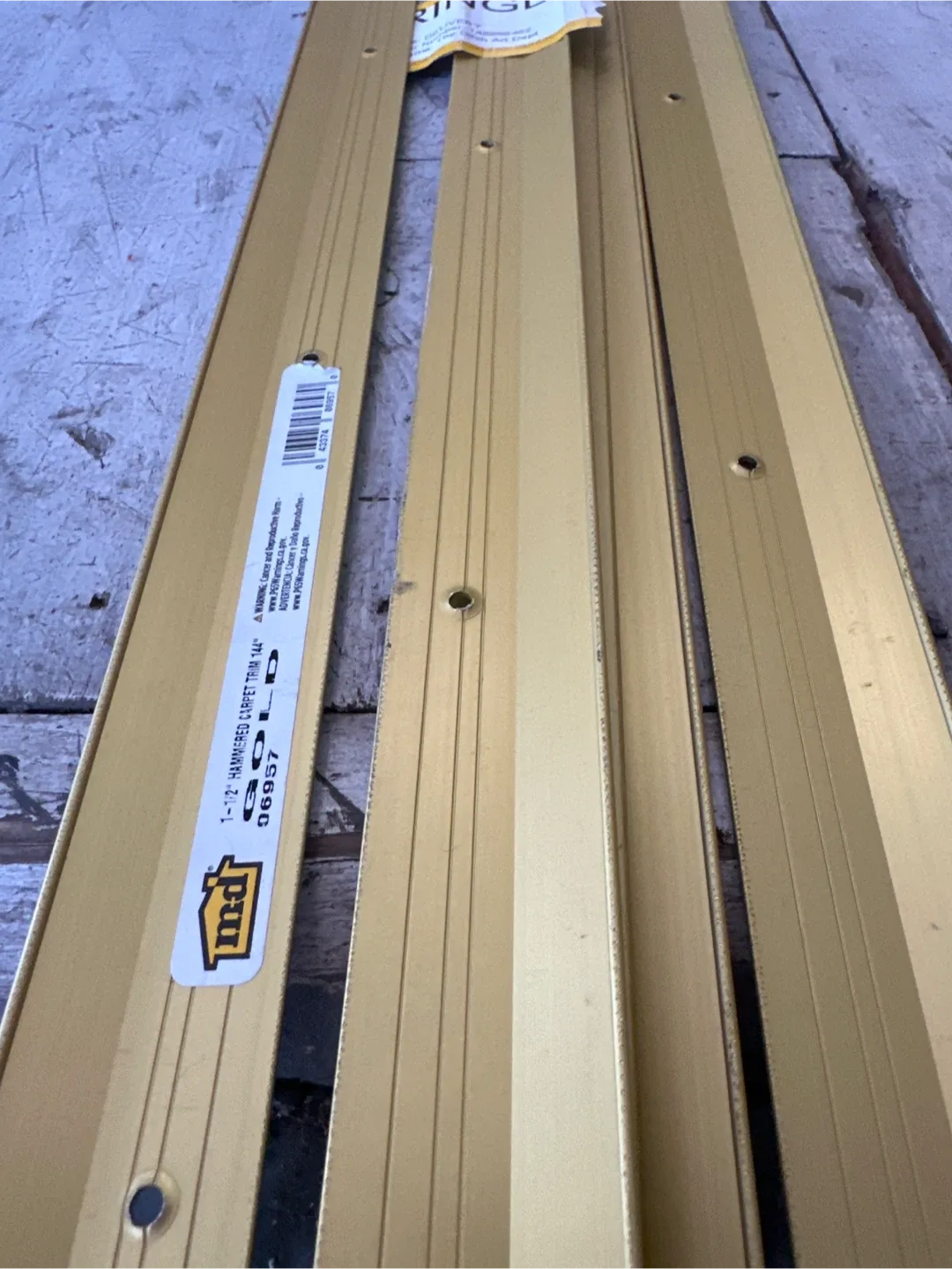 md 1-1/2" Hammered Carpet Trim - Gold image indicator(2)