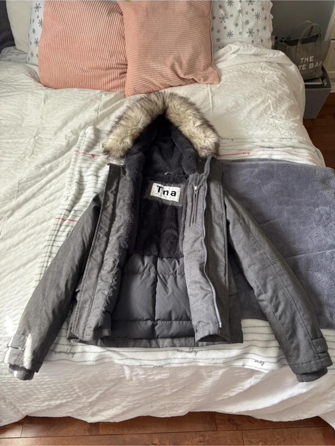 TNA Vail Parka - Designed in Canada thumbnail