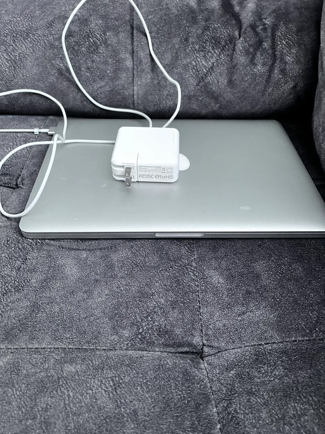 MacBook Pro  (2013) – Fully Functional, Minor Screen Crack image indicator(5)