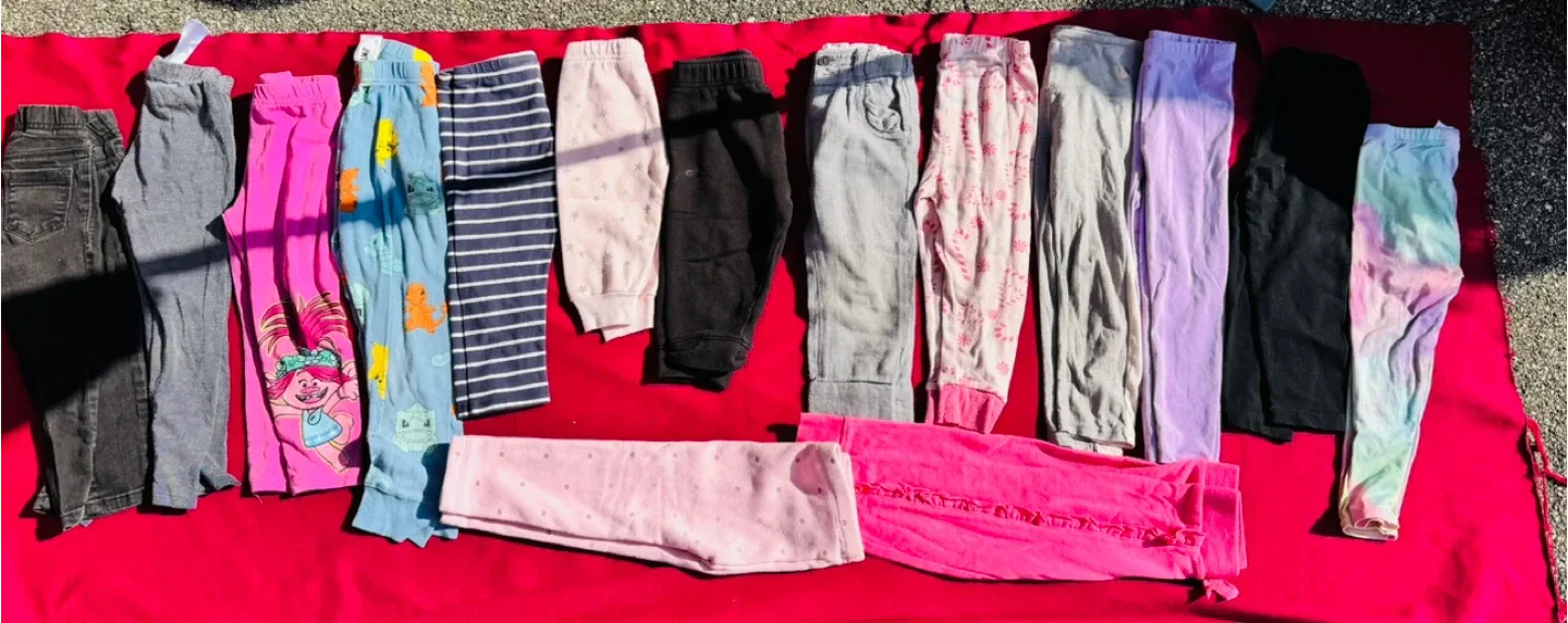 Girl Clothes Bundle 175pcs - Various Sizes & Styles image indicator(7)