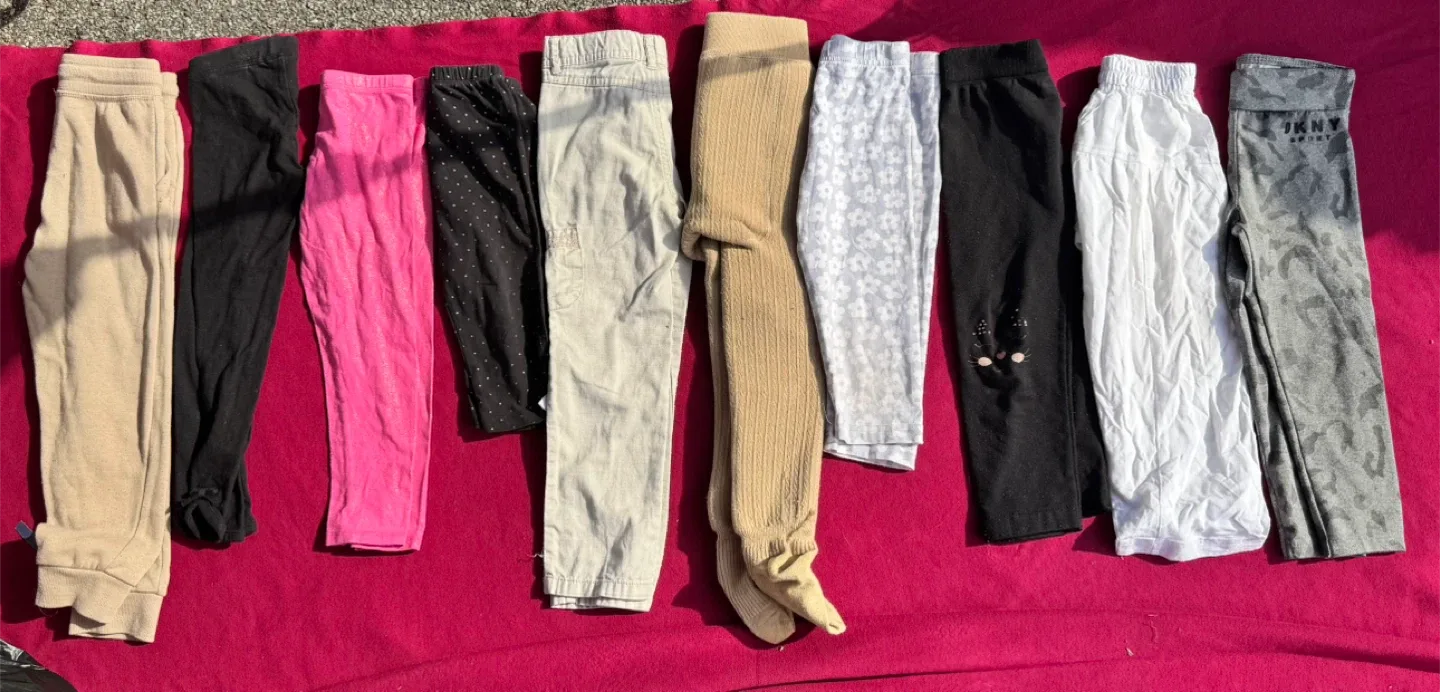 Girl Clothes Bundle 175pcs - Various Sizes & Styles image indicator(8)