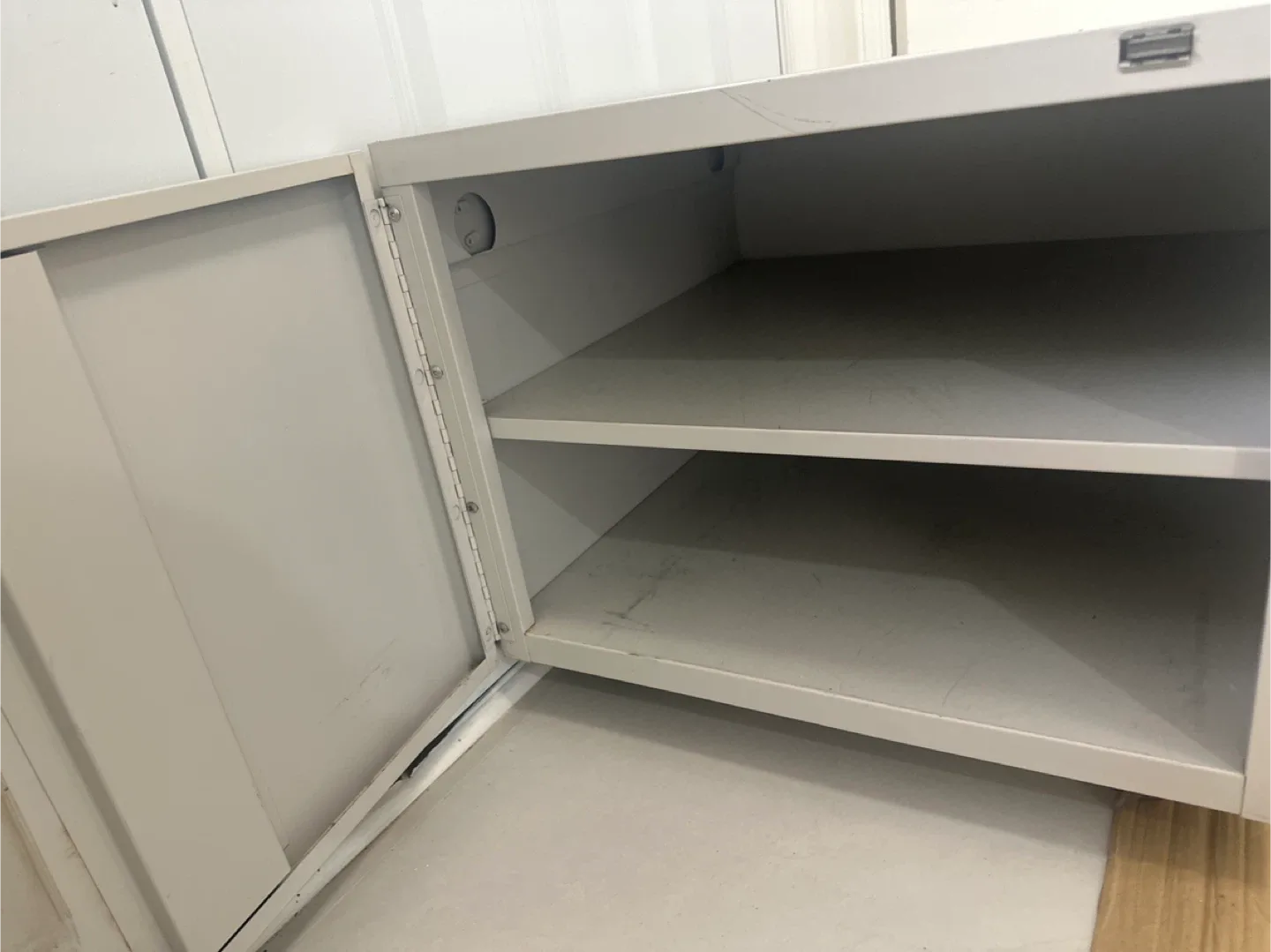 Metal storage cabinet - size us 24 by 25 image indicator(3)