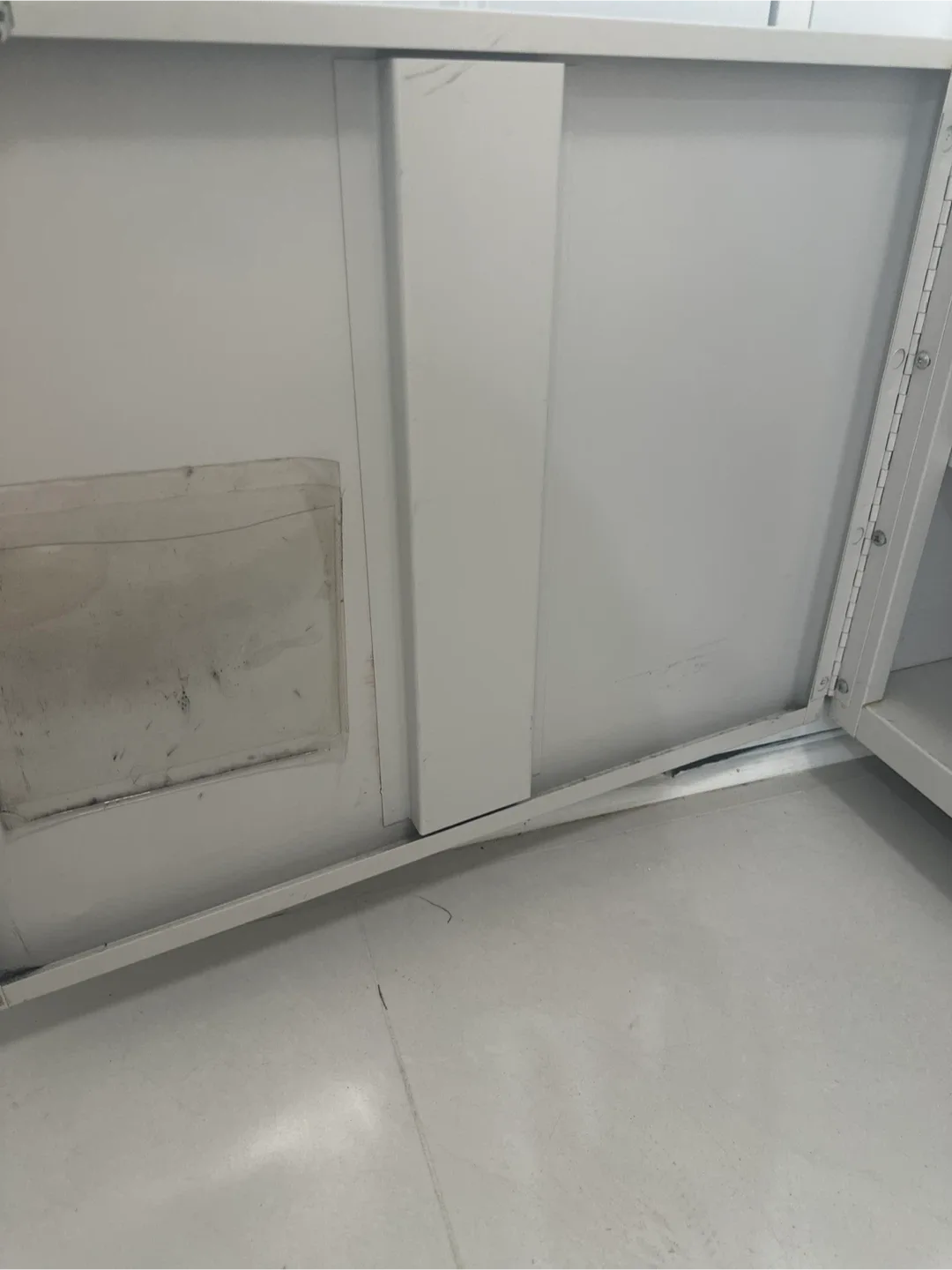 Metal storage cabinet - size us 24 by 25 image indicator(5)