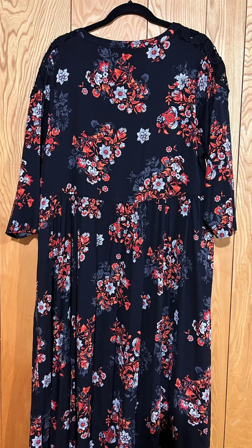 Torrid Floral Print Dress - Size 2 image indicator(3)