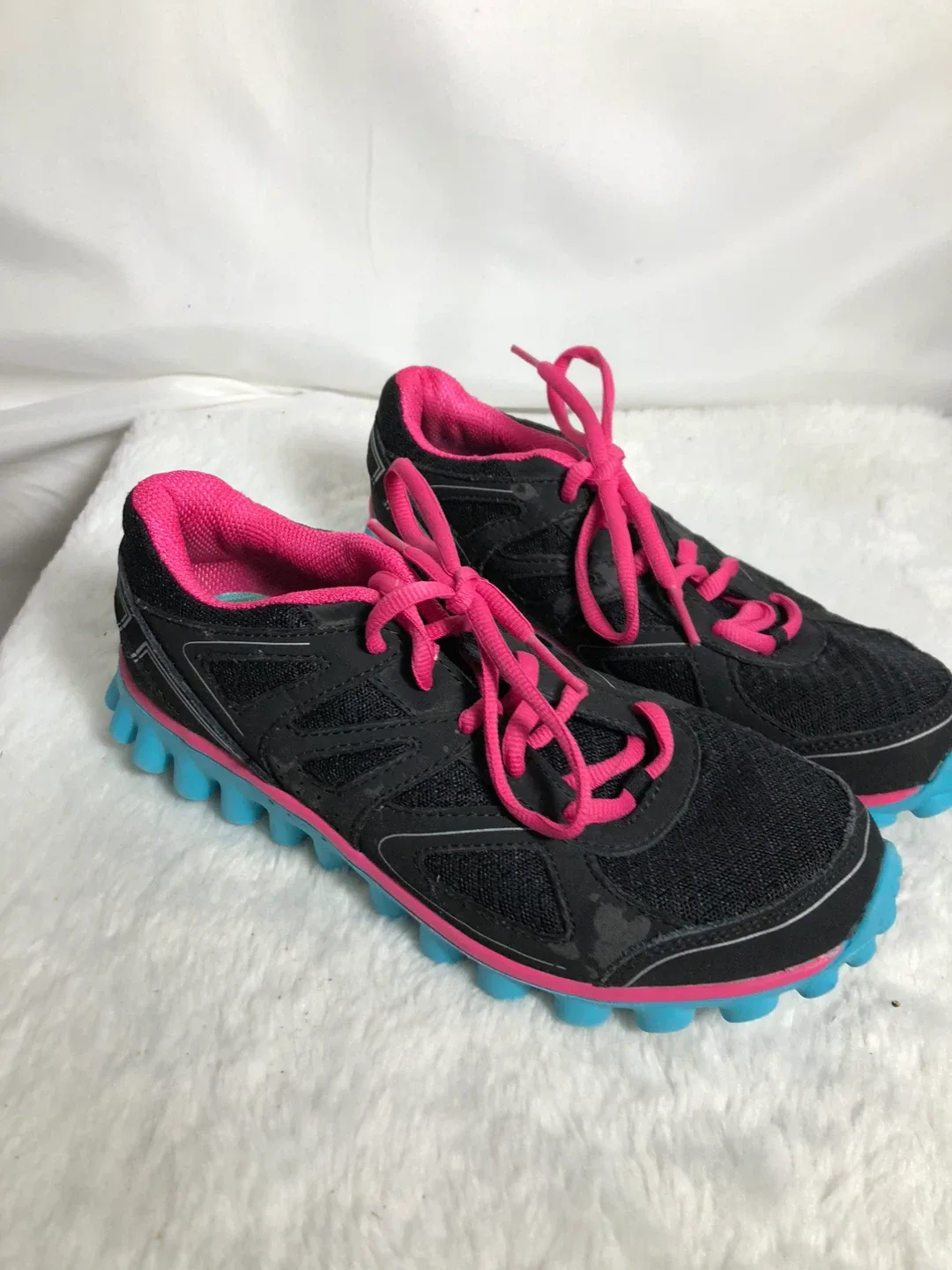 Girls Black/Pink\Blue Running Shoes. Size 4.5 thumbnail