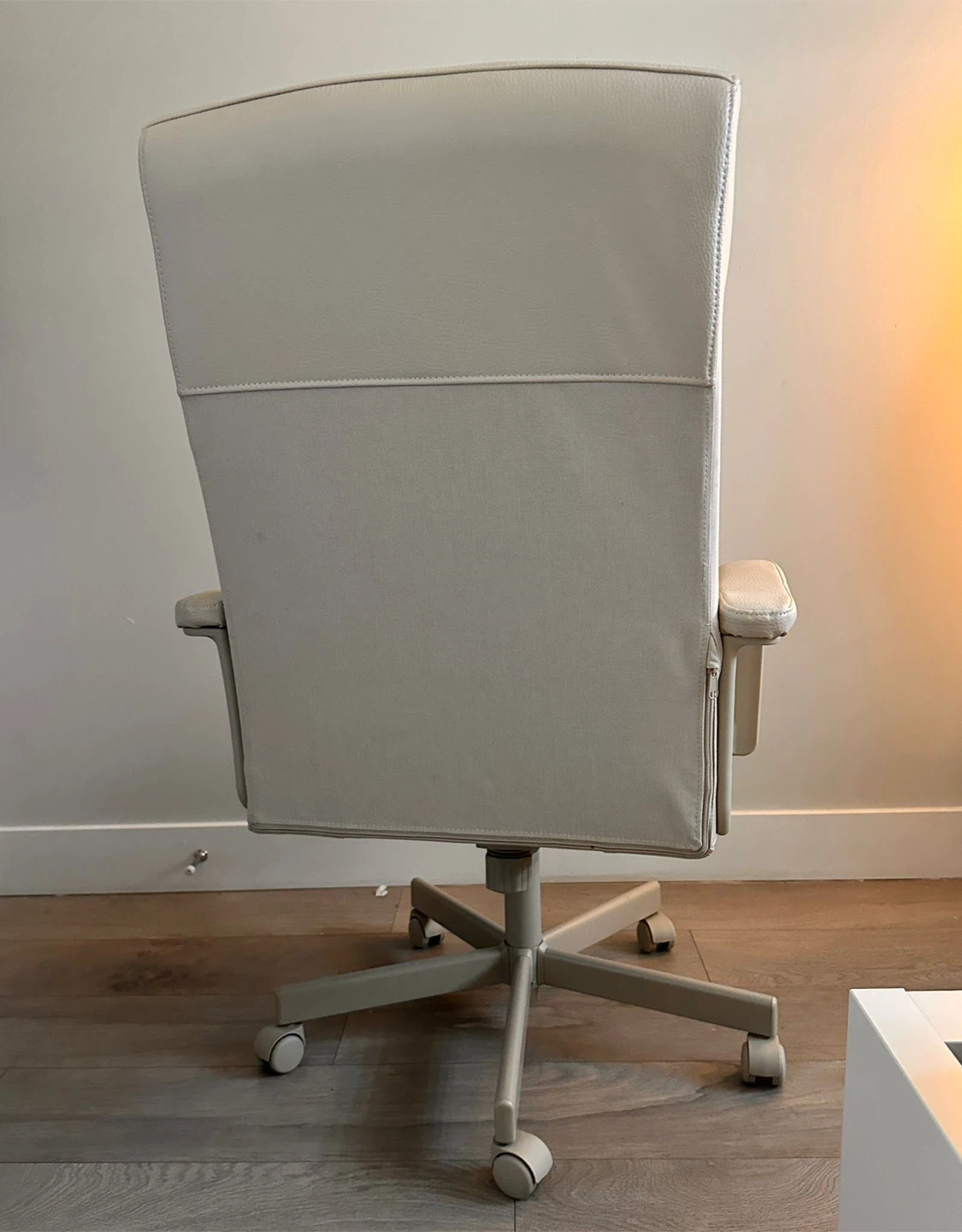 Cream Leather Office Chair - photo 3