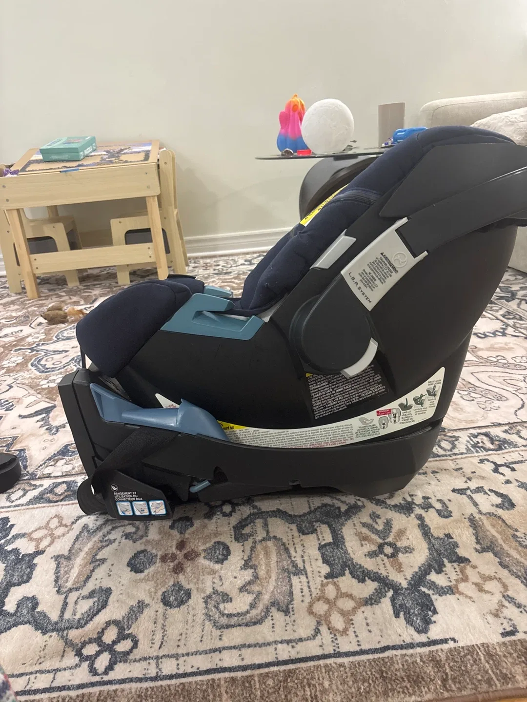 Cybex Infant Car Seat with Base & Adapters image indicator(8)