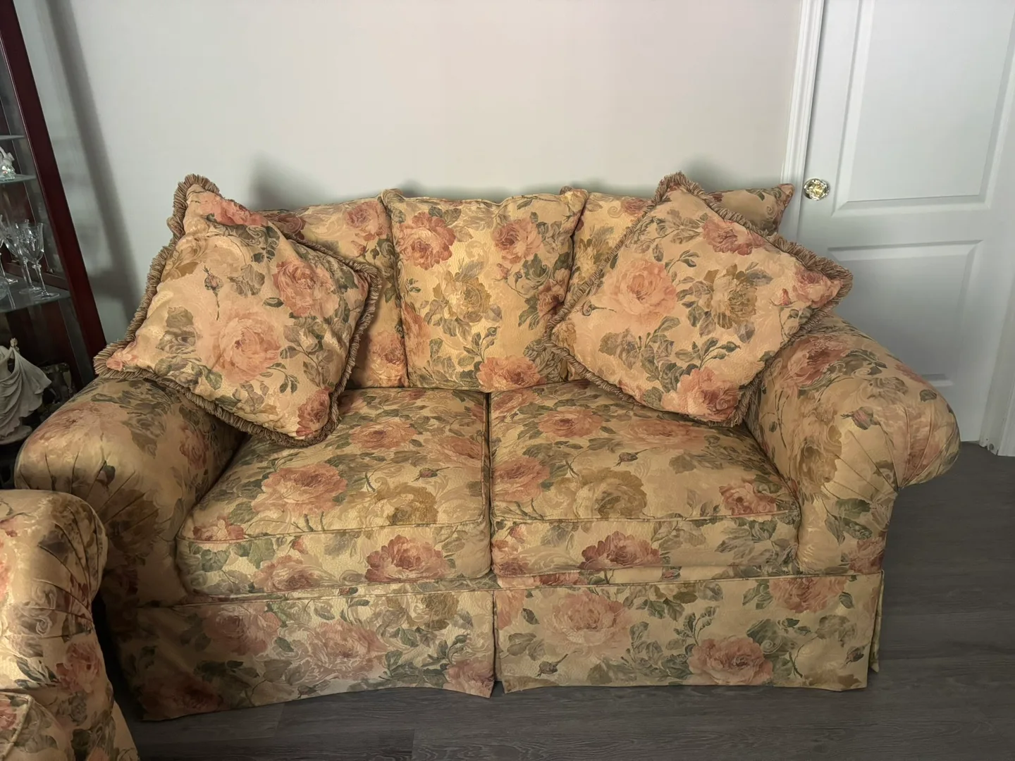 Floral Pattern Sofa and Loveseat Set 🧡 image indicator(2)