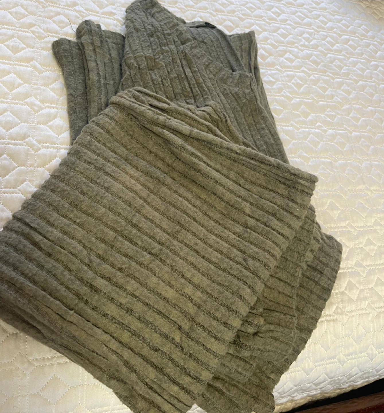 2pc Army Green Ribbed Knit Lounge Set - Size M - photo 3