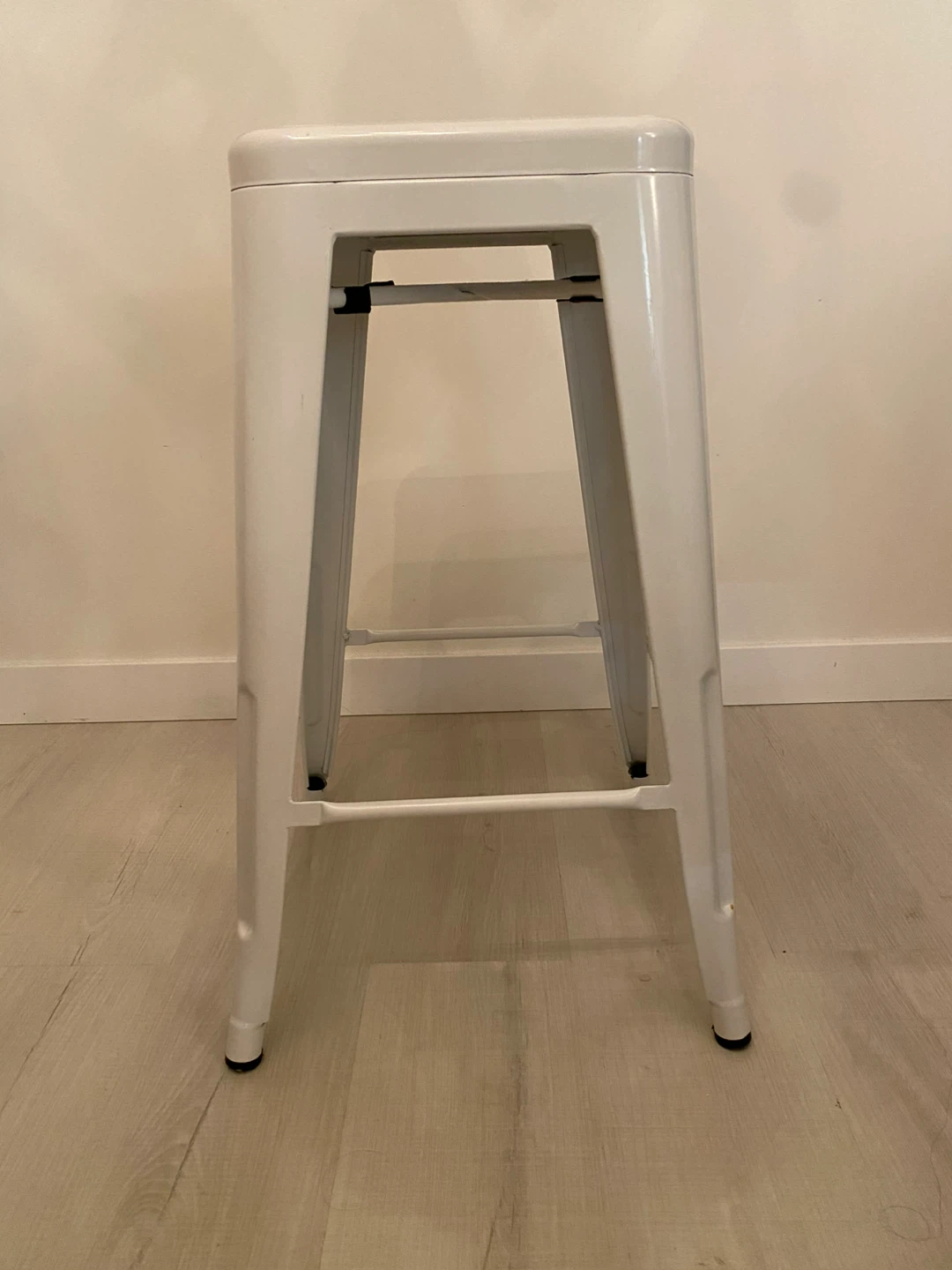 White Metal Bar Stool