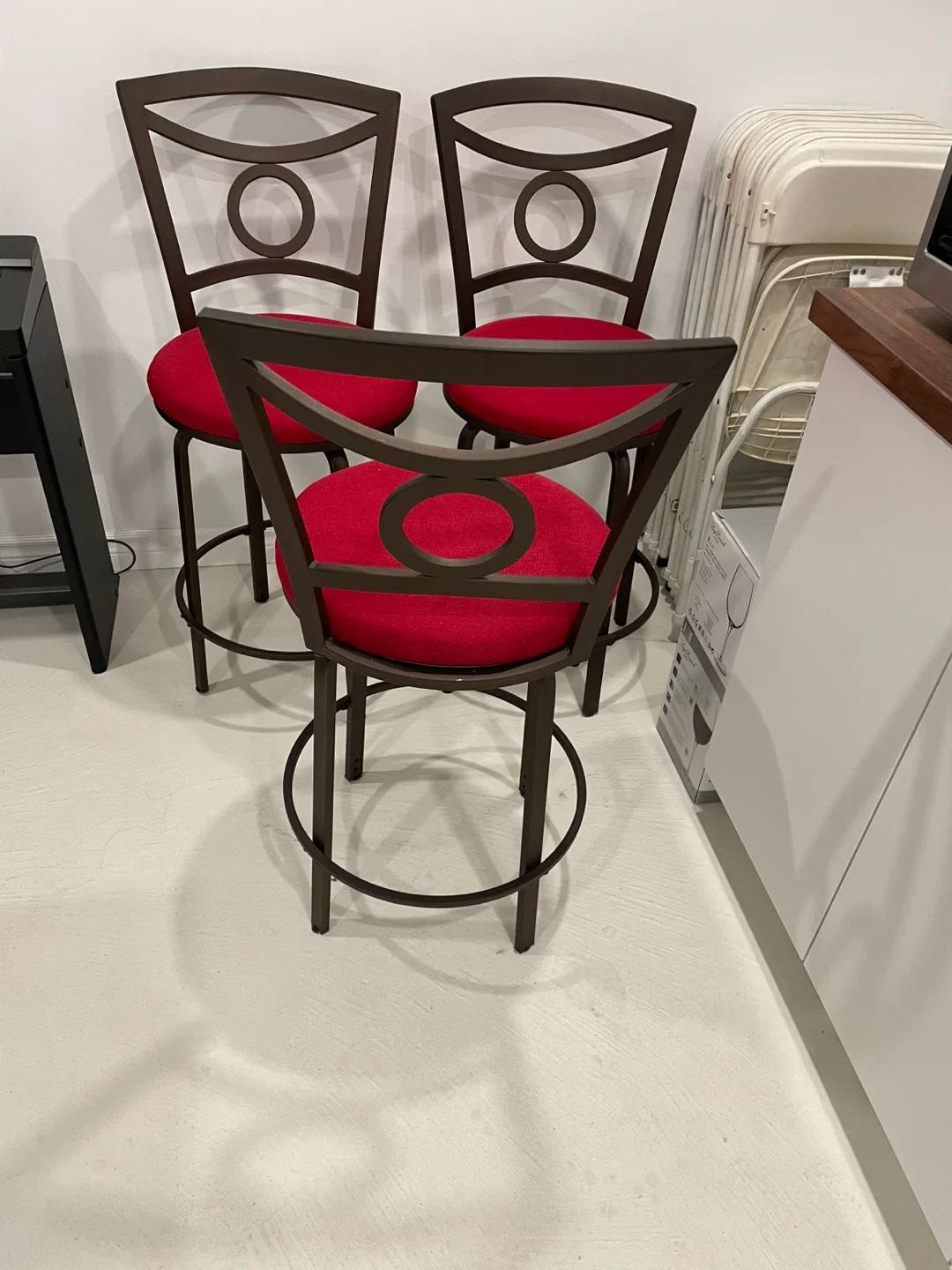 Set of 3 Red Bar Stools image indicator(3)