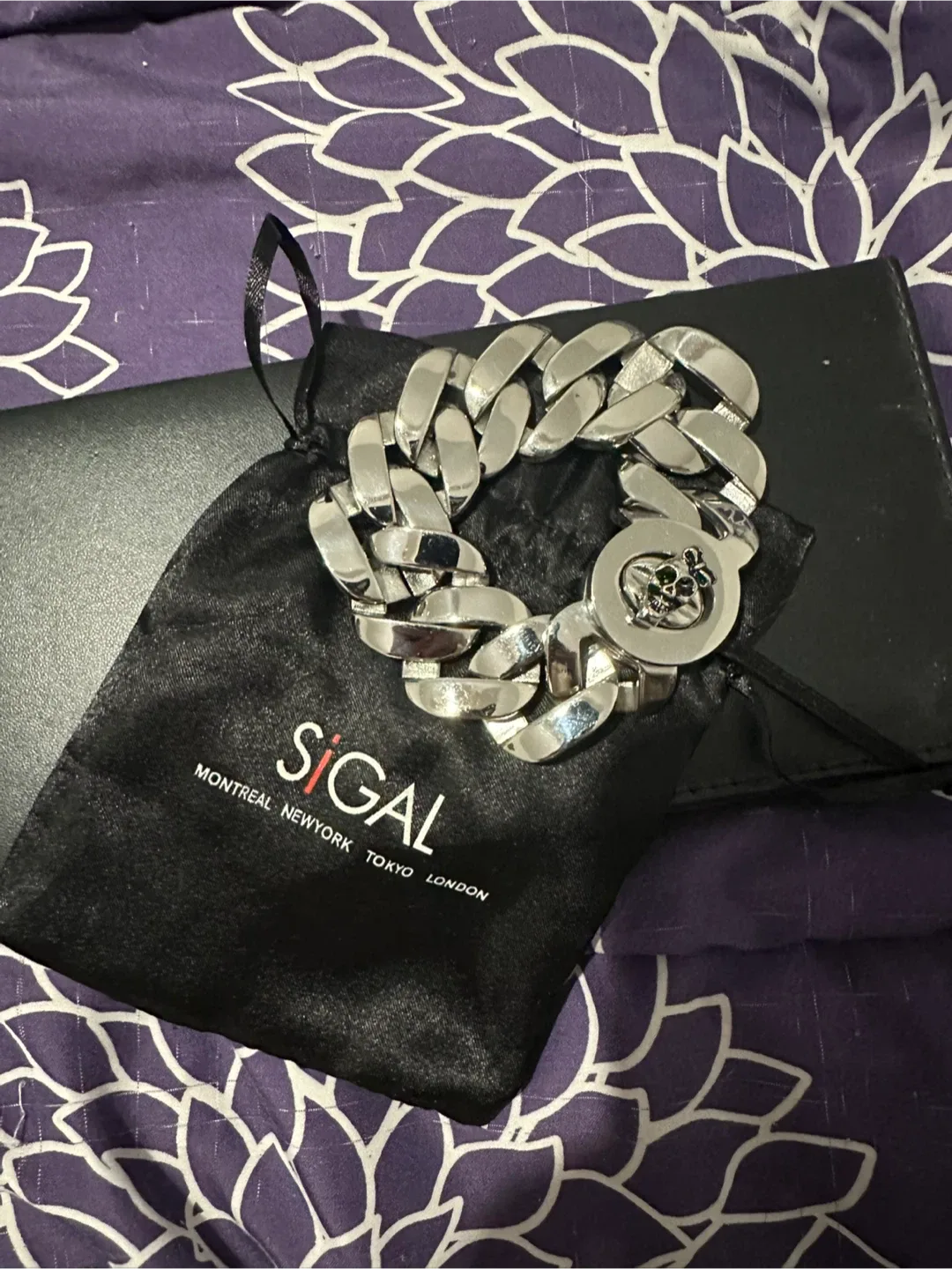 Sigal Curb Link Chain Bracelet image indicator(5)