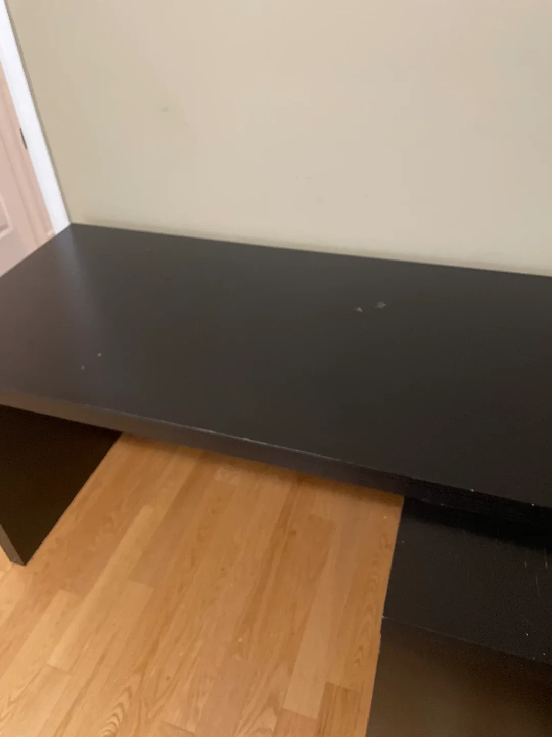 Black Nesting Tables image indicator(2)