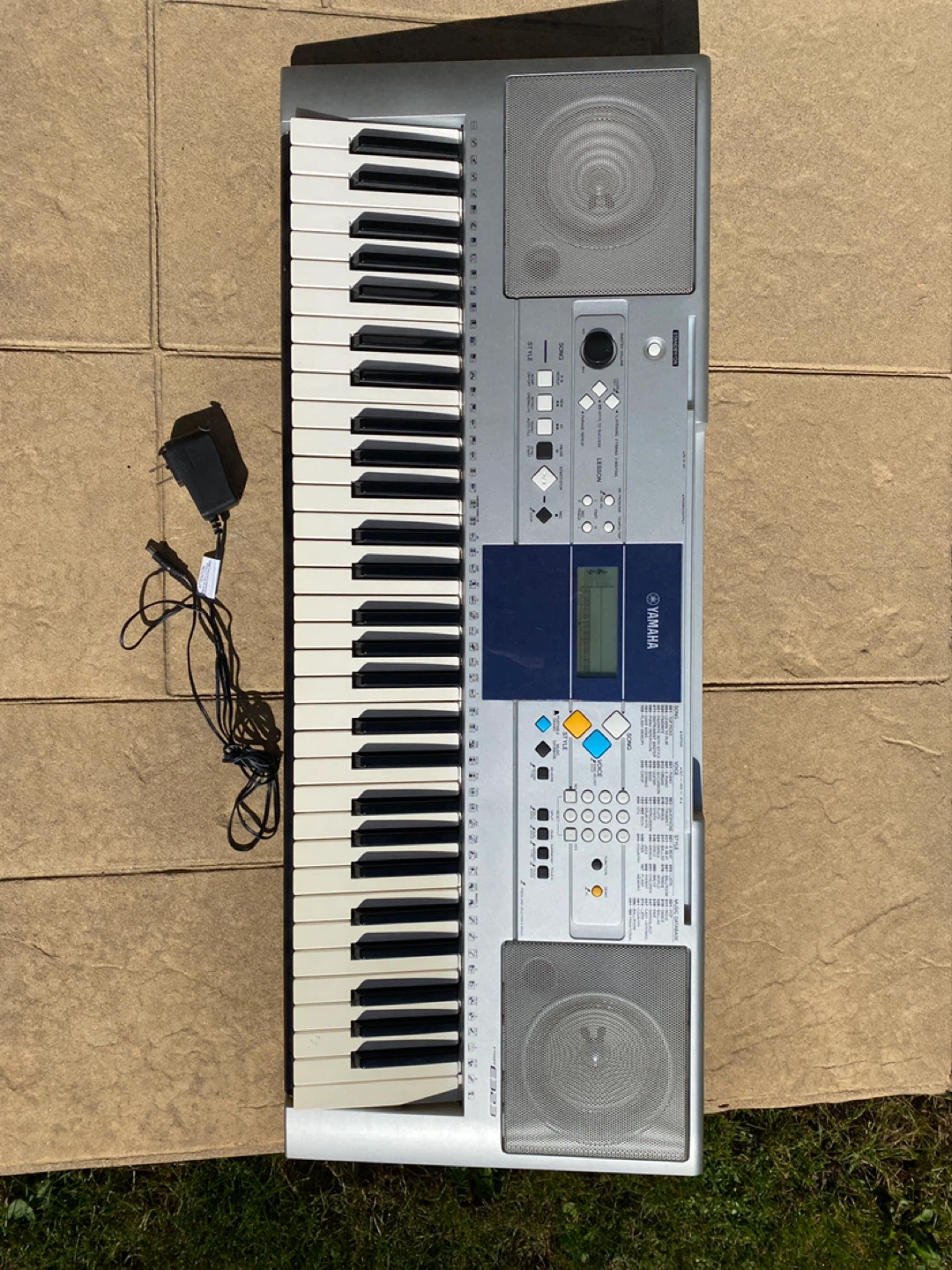 Yamaha PSR-E323 Keyboard - photo 2