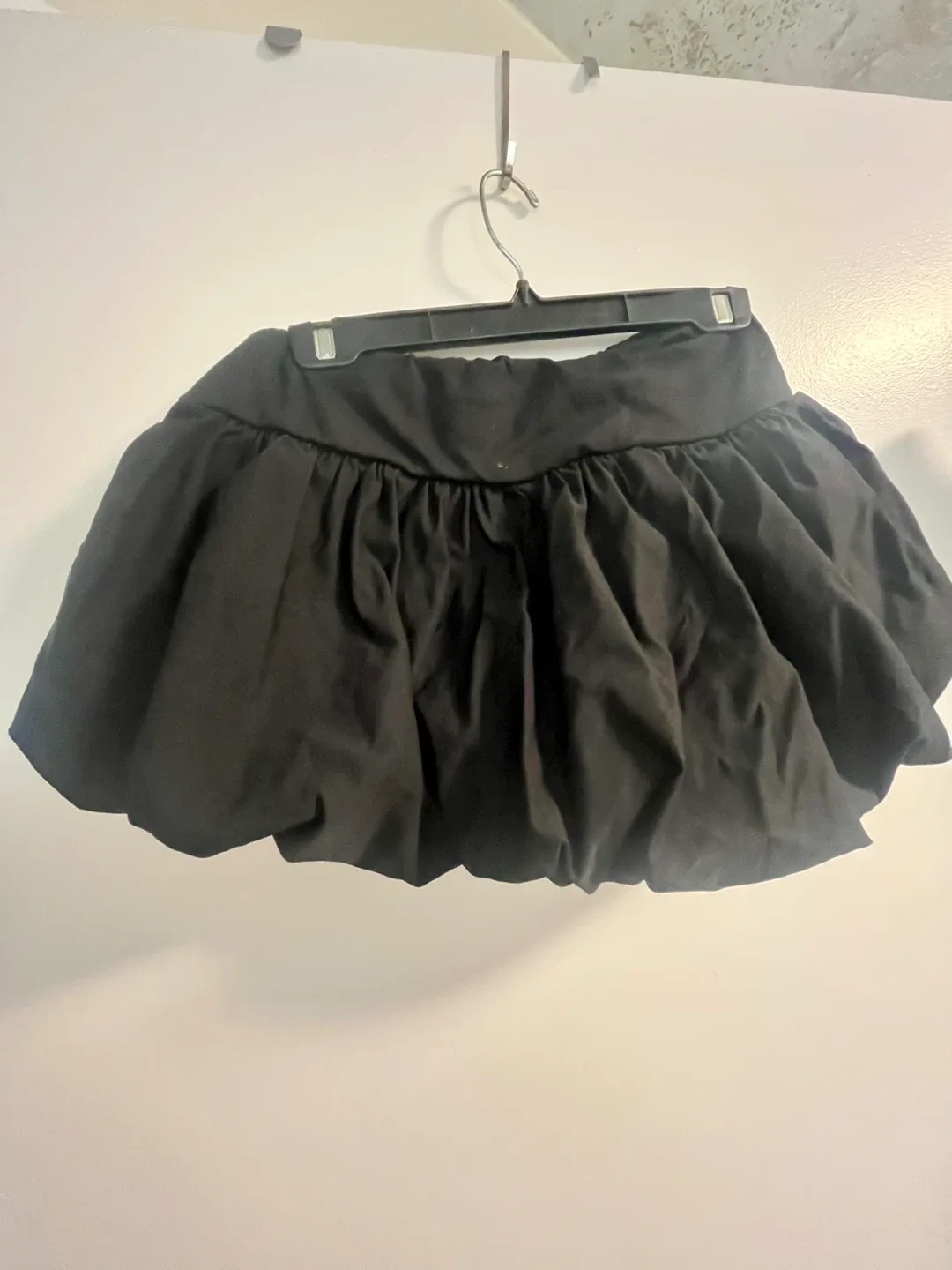 Black Mini , Ballon Skirt image indicator(2)