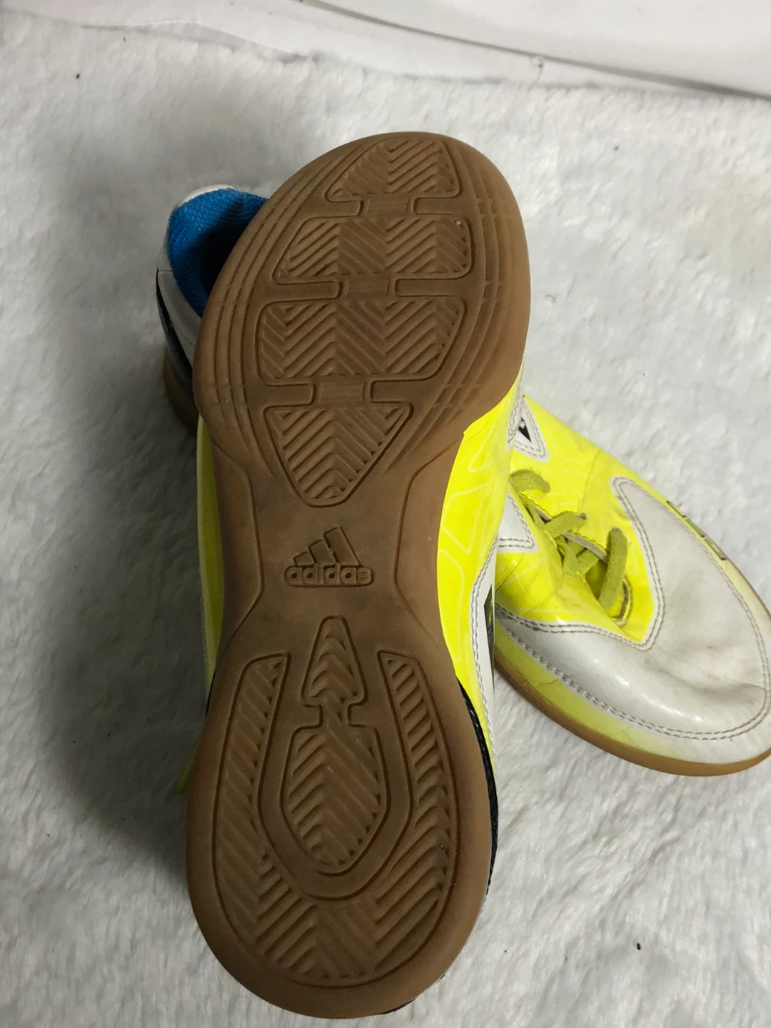 Girls Adidas Sport Shoes. Size 4.5. - photo 2