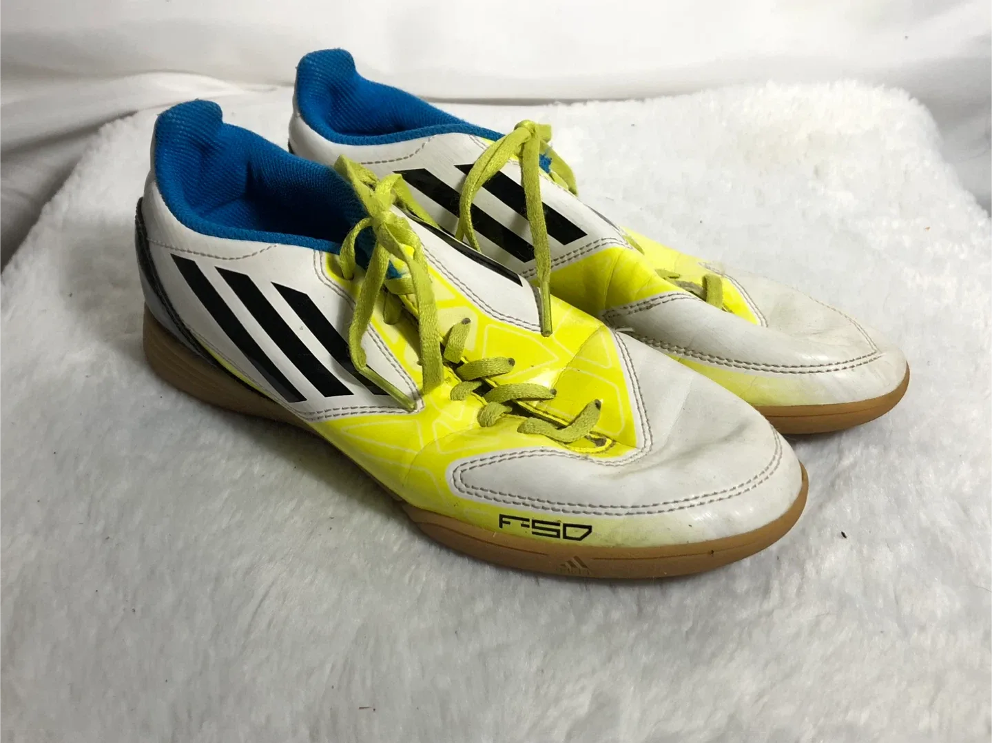 Girls Adidas Sport Shoes. Size 4.5. thumbnail