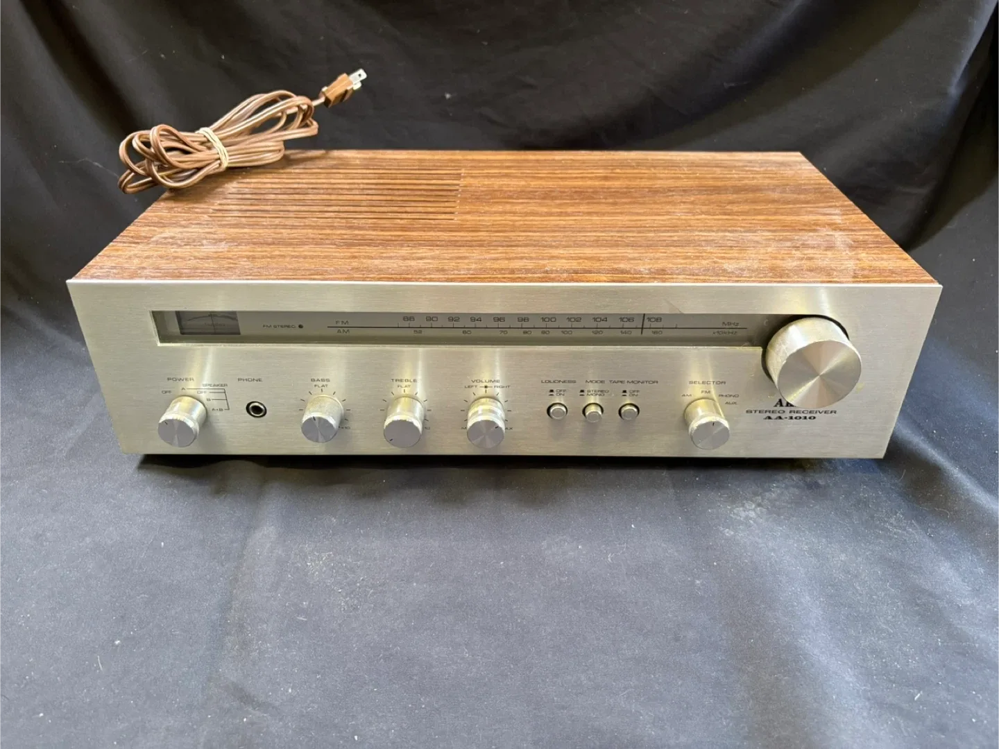 🧡Akai AA-1010 Stereo Receiver thumbnail