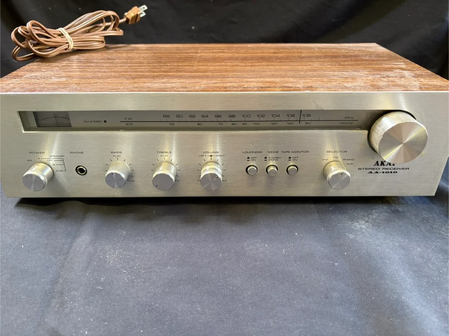Akai AA-1010 Stereo Receiver image indicator(3)