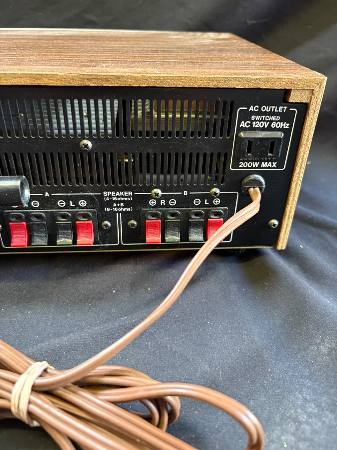 Akai AA-1010 Stereo Receiver image indicator(9)