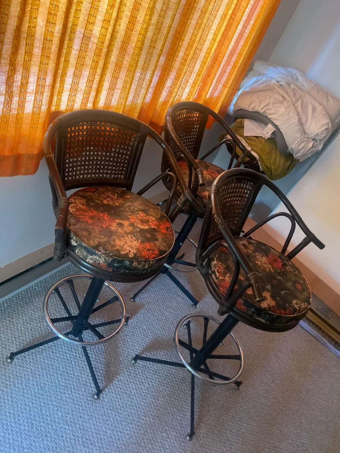 Set of 4 Vintage Swivel Bar Stools image indicator(3)