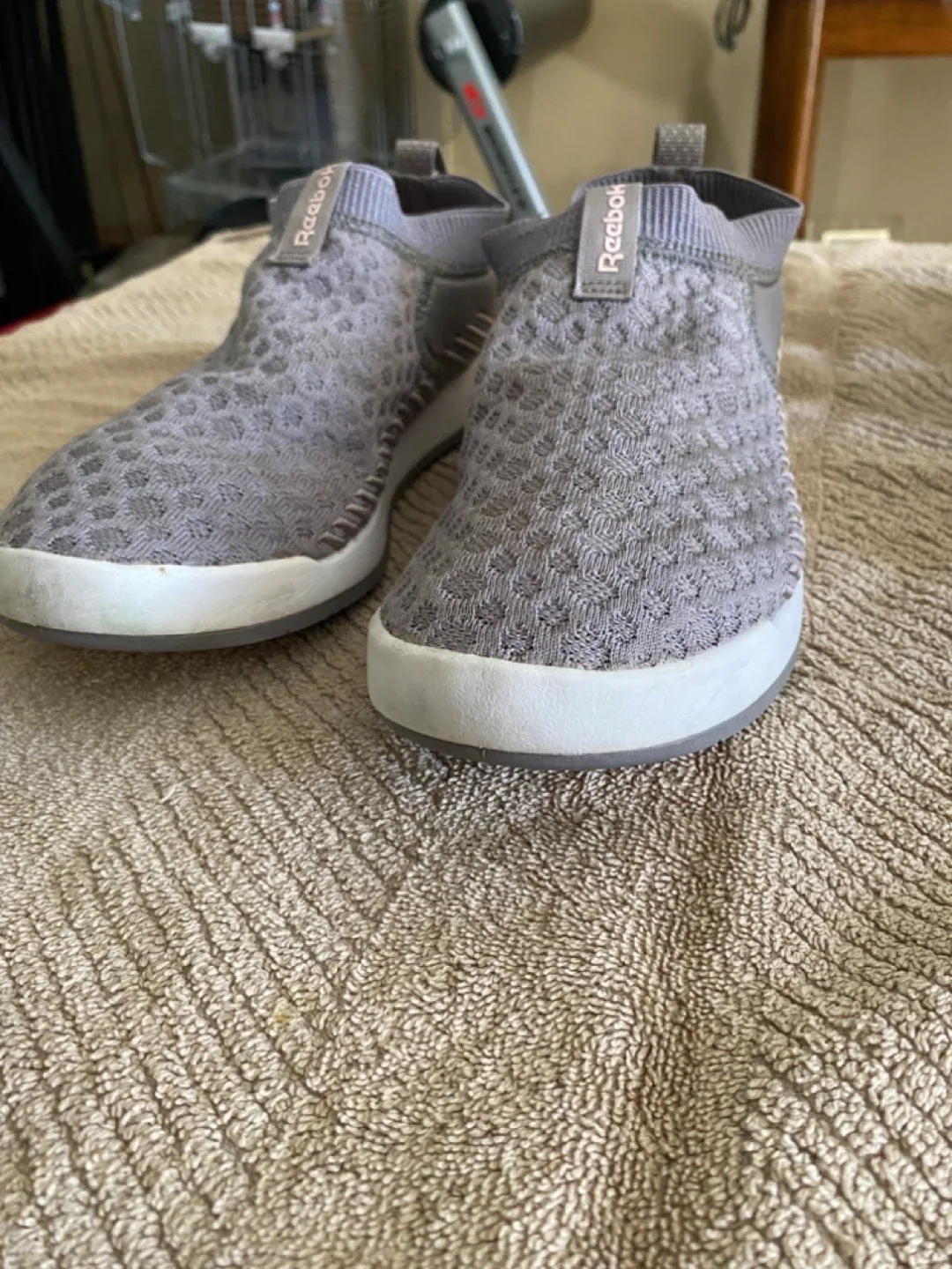 Reebok Slip-On Sneakers - Size 6.5 image indicator(4)