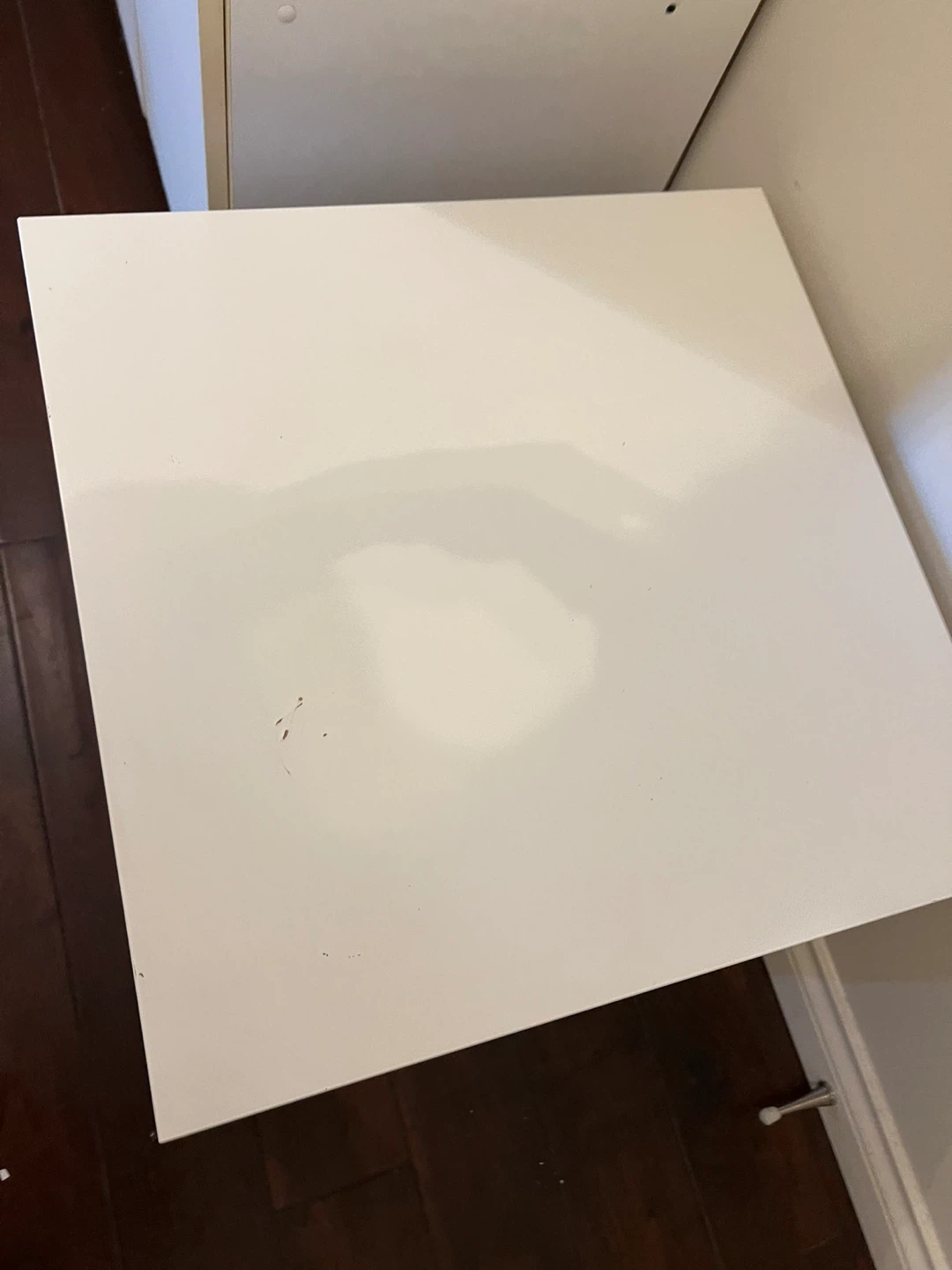 White Side Table - photo 3