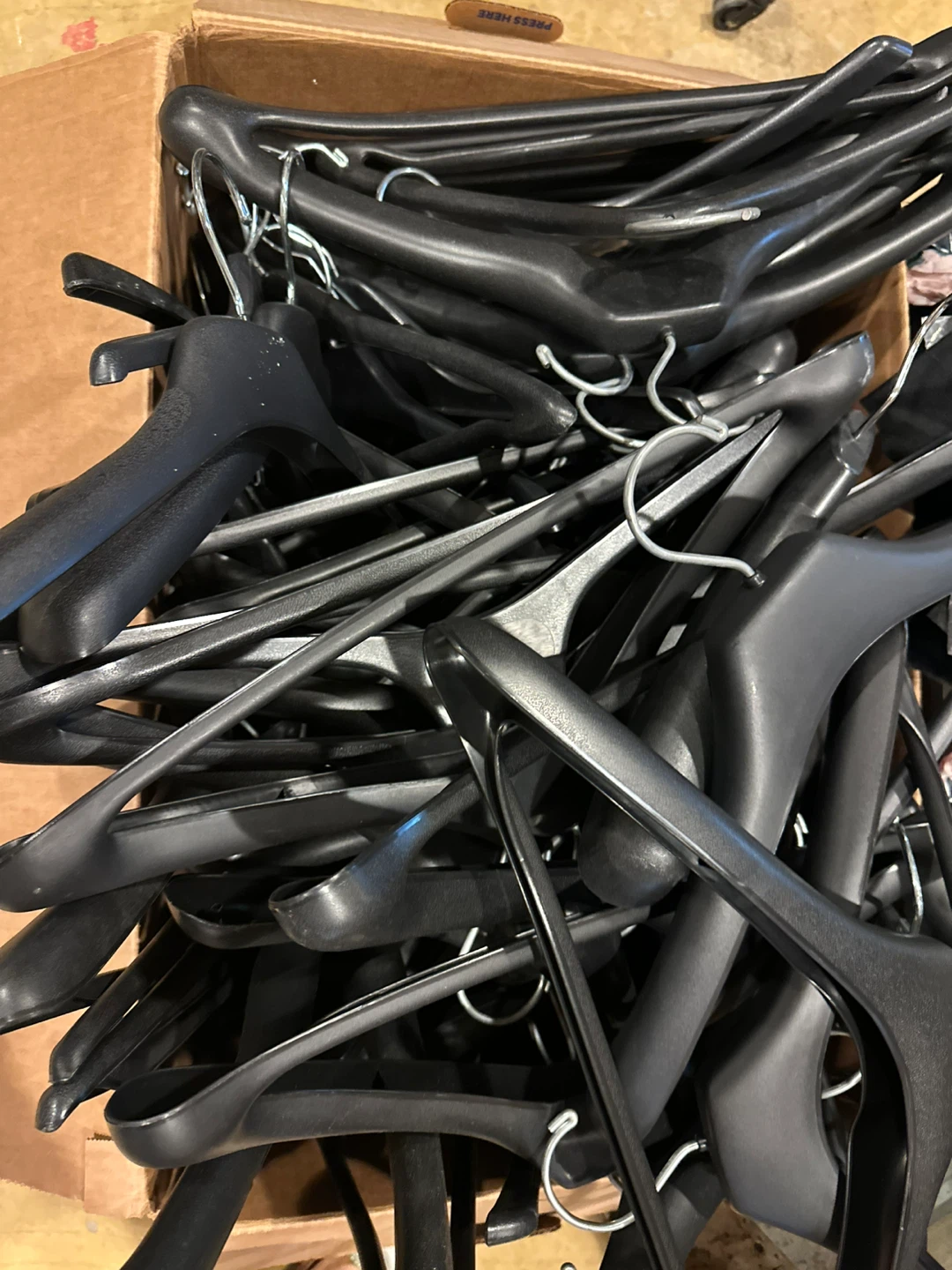 2-sided clothing rack+100 hangers - photo 2