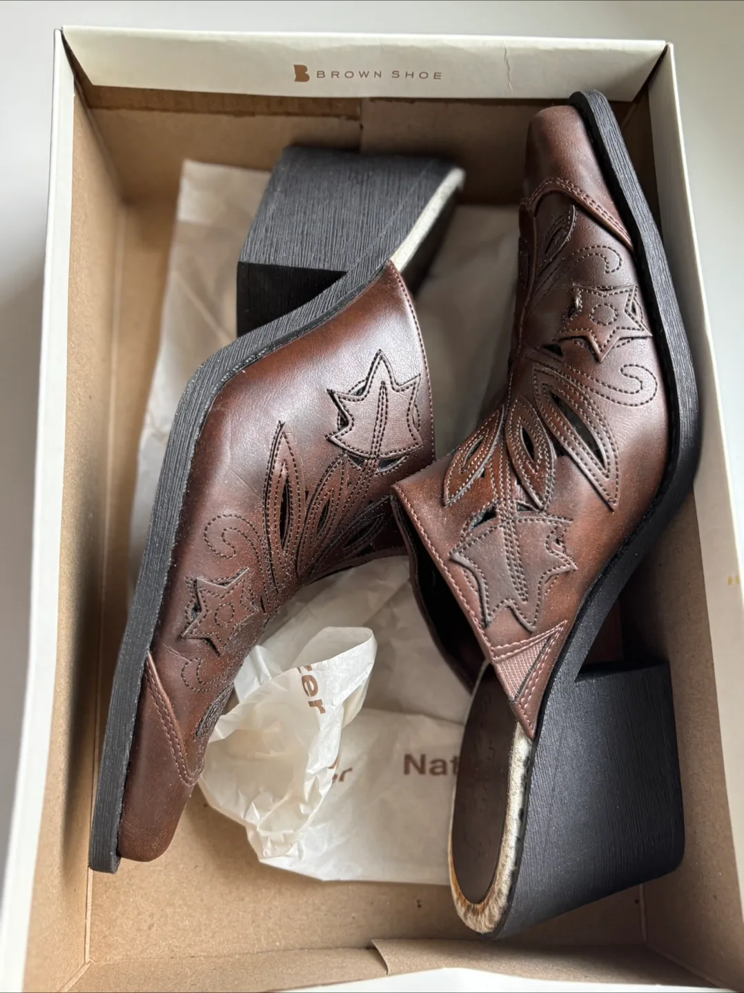 Fioni Brown Leather Mules - Size 8 image indicator(6)