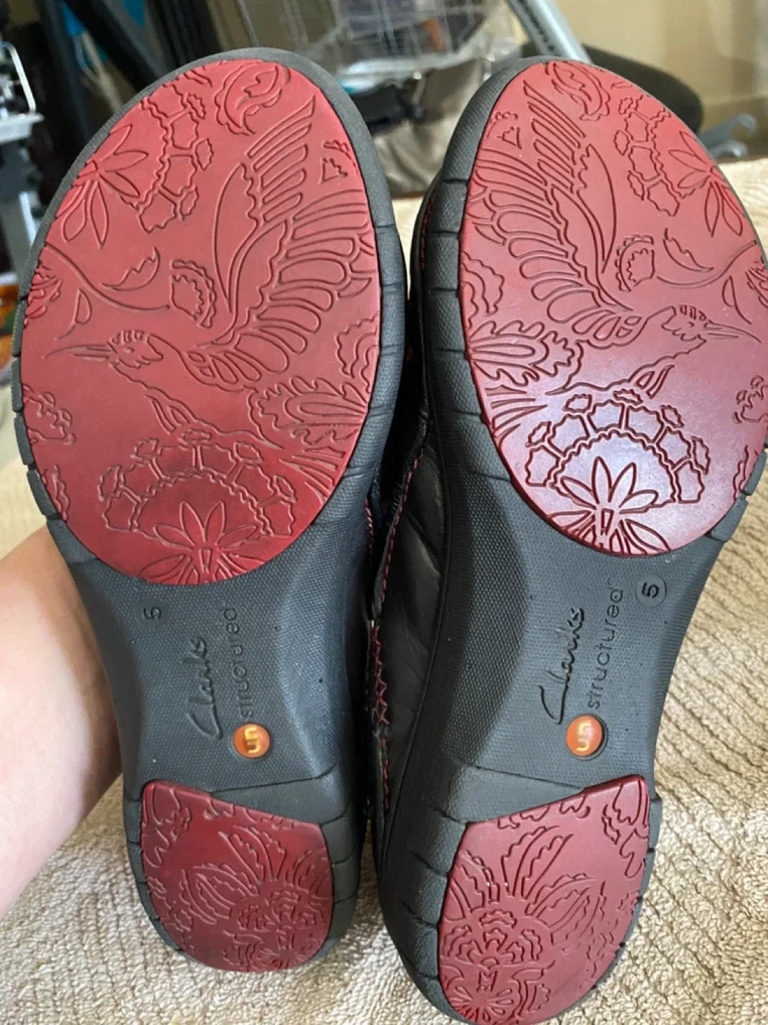 Clarks Ballerina  Black Leather Flats - Size 6 image indicator(3)