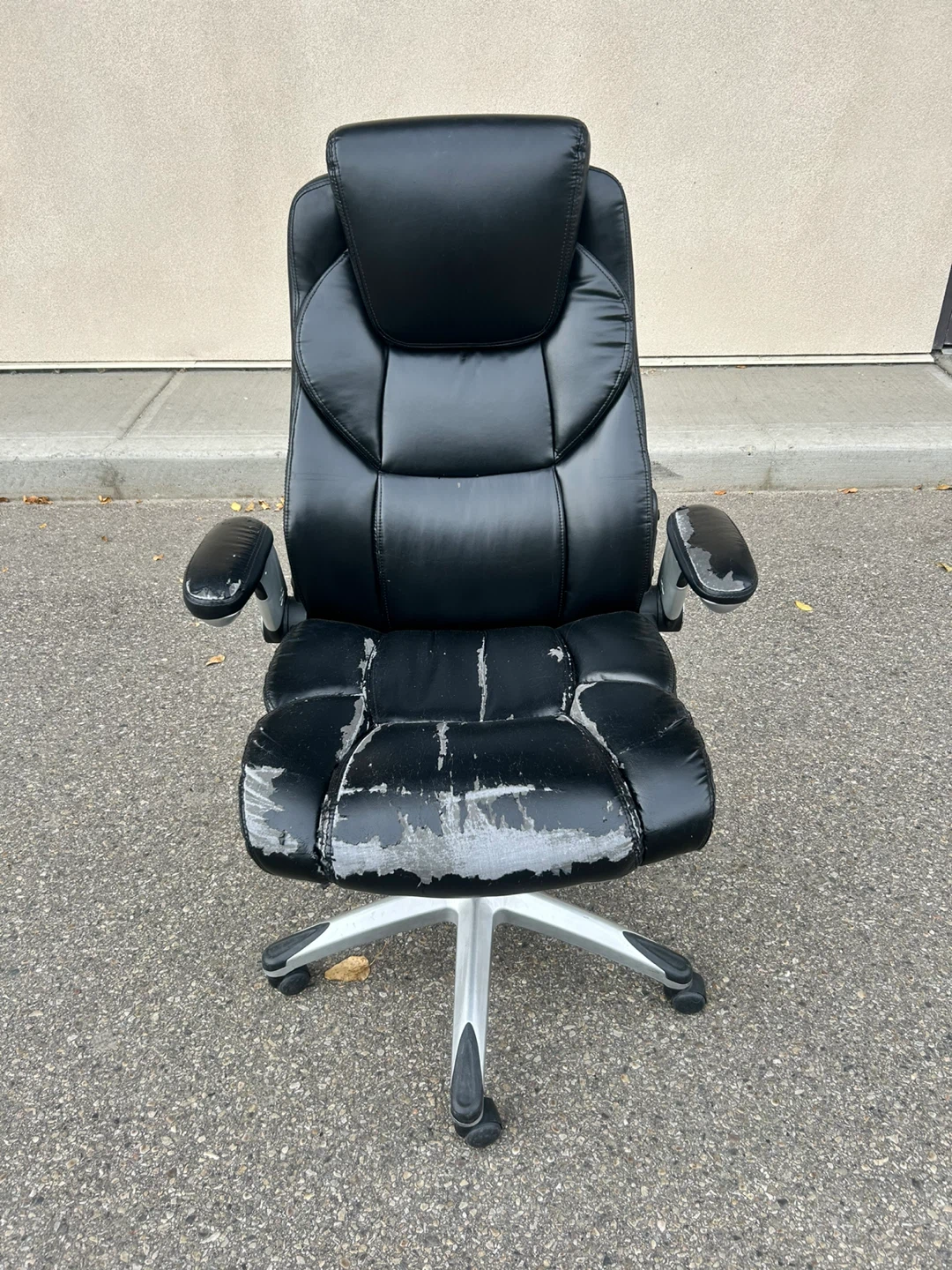 Black Executive Office Chair - Worn