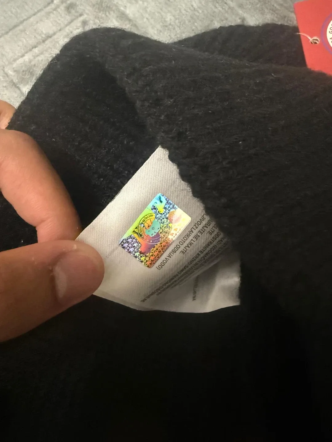 Canada Goose beanie Black logo image indicator(3)