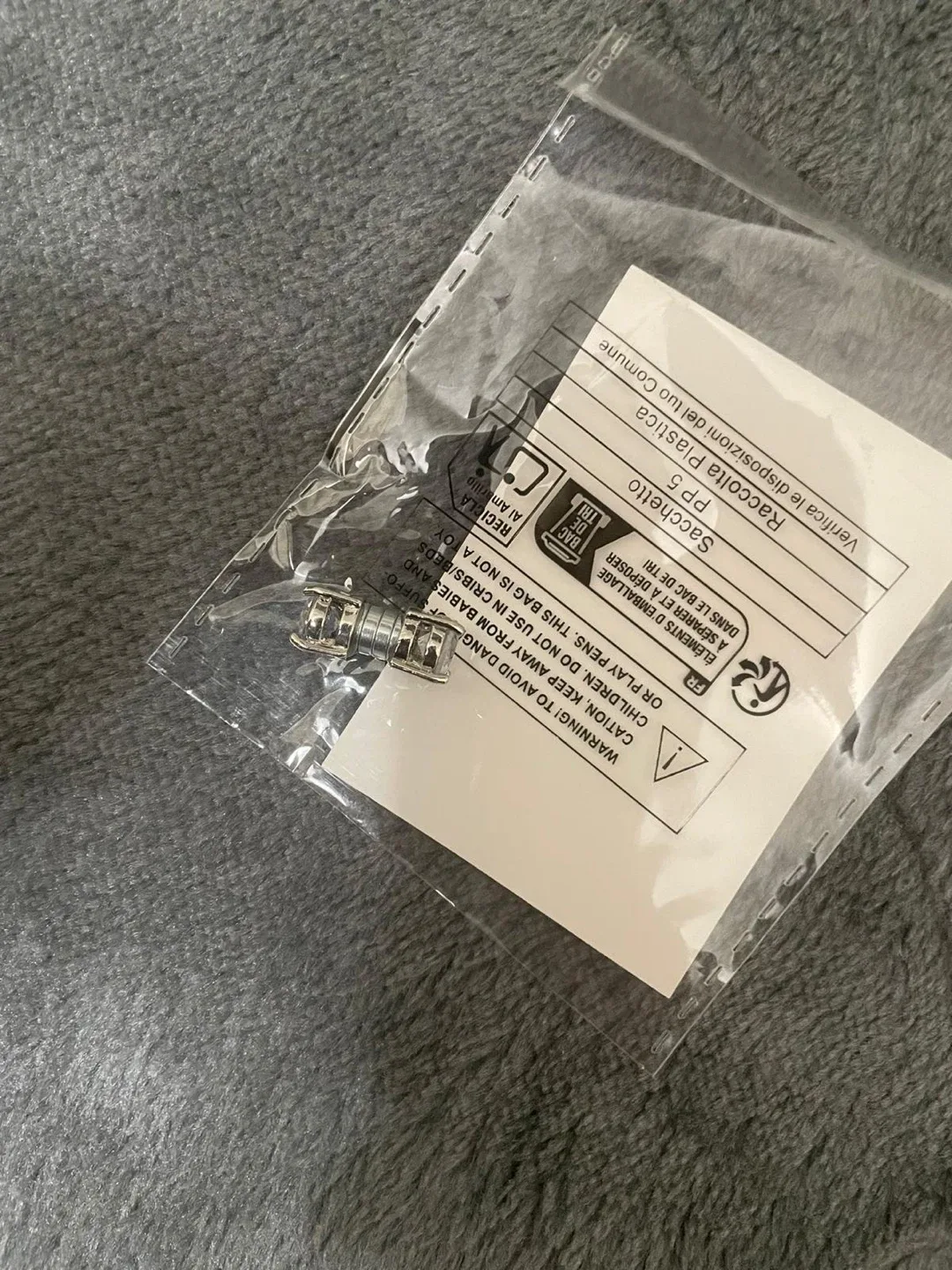 magmatic Earrings image indicator(3)